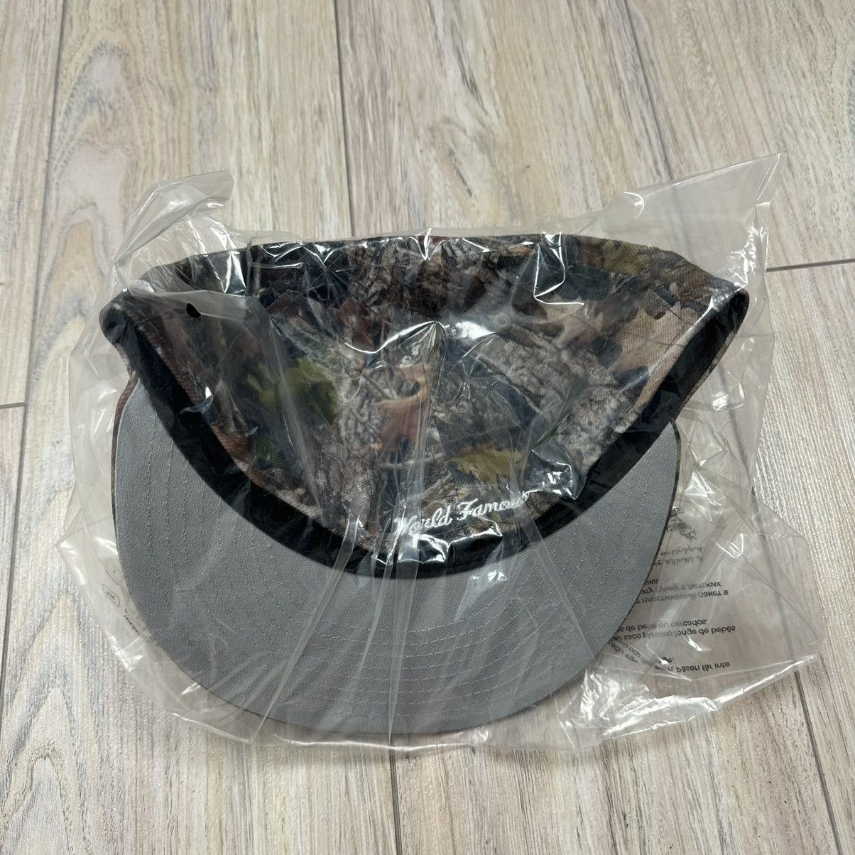New Era × Supreme Supreme Championship Box Logo Fitted Hat Kanati Camo DS Size ONE SIZE - 8 Thumbnail