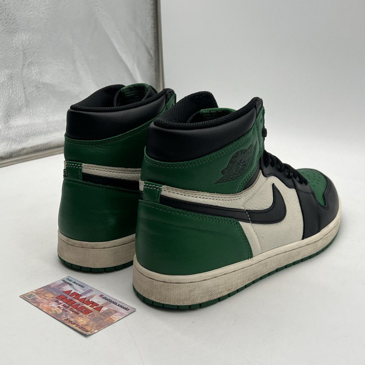 Nike Air Jordan 1 High pine green Size US 11 / EU 44 - 5 Thumbnail