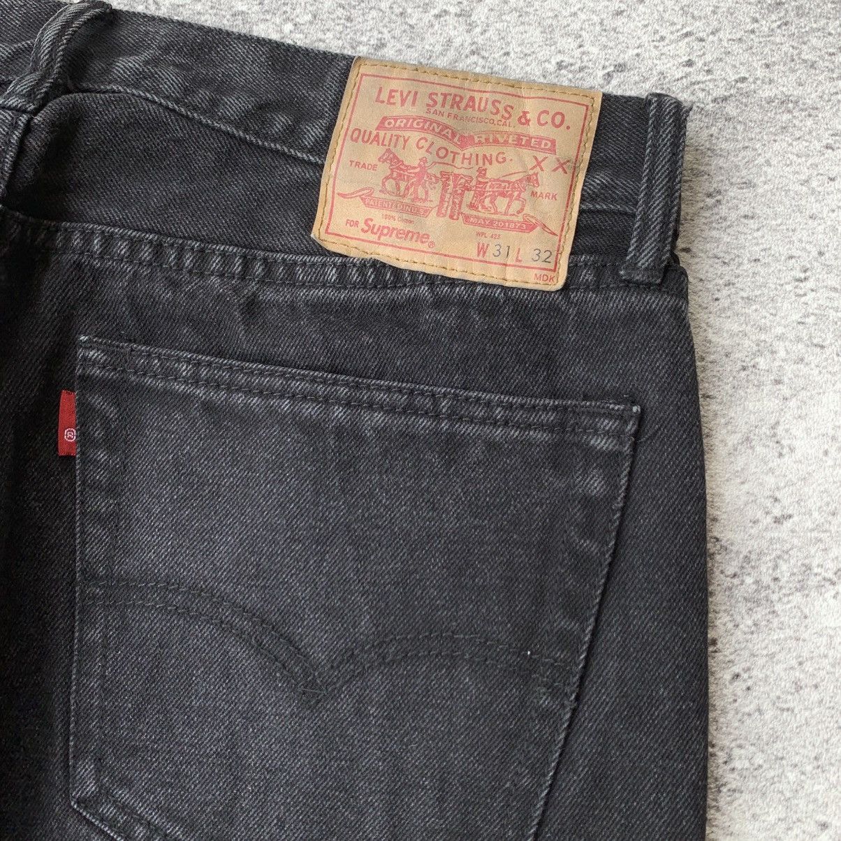 Levi's × Supreme Supreme x Levi’s Black Wash Denim Jeans Size US 31 - 11 Thumbnail