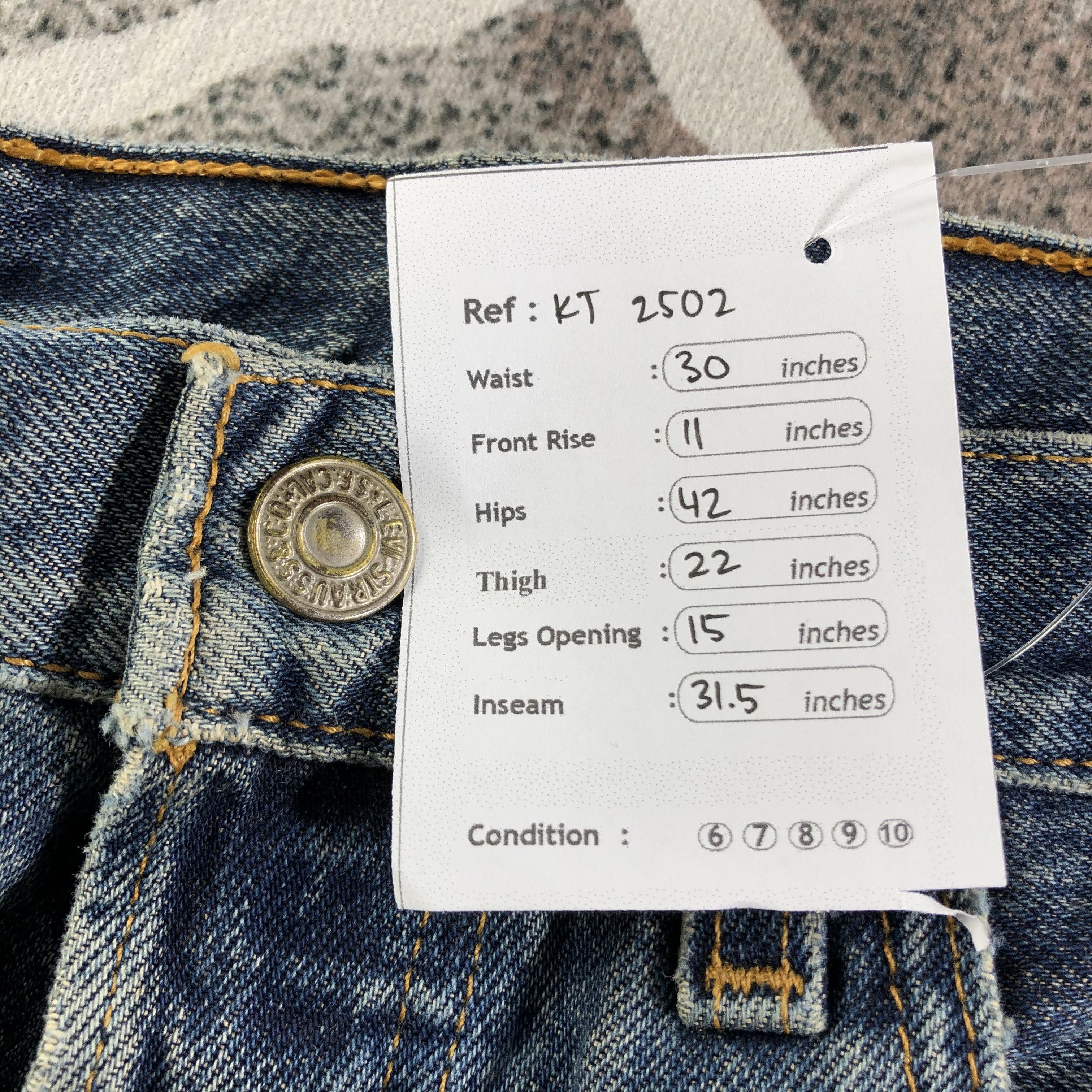 Levi's Vintage Levis 501 Jeans Faded Blue Denim KJ2502 Size US 30 / EU 46 - 12 Thumbnail