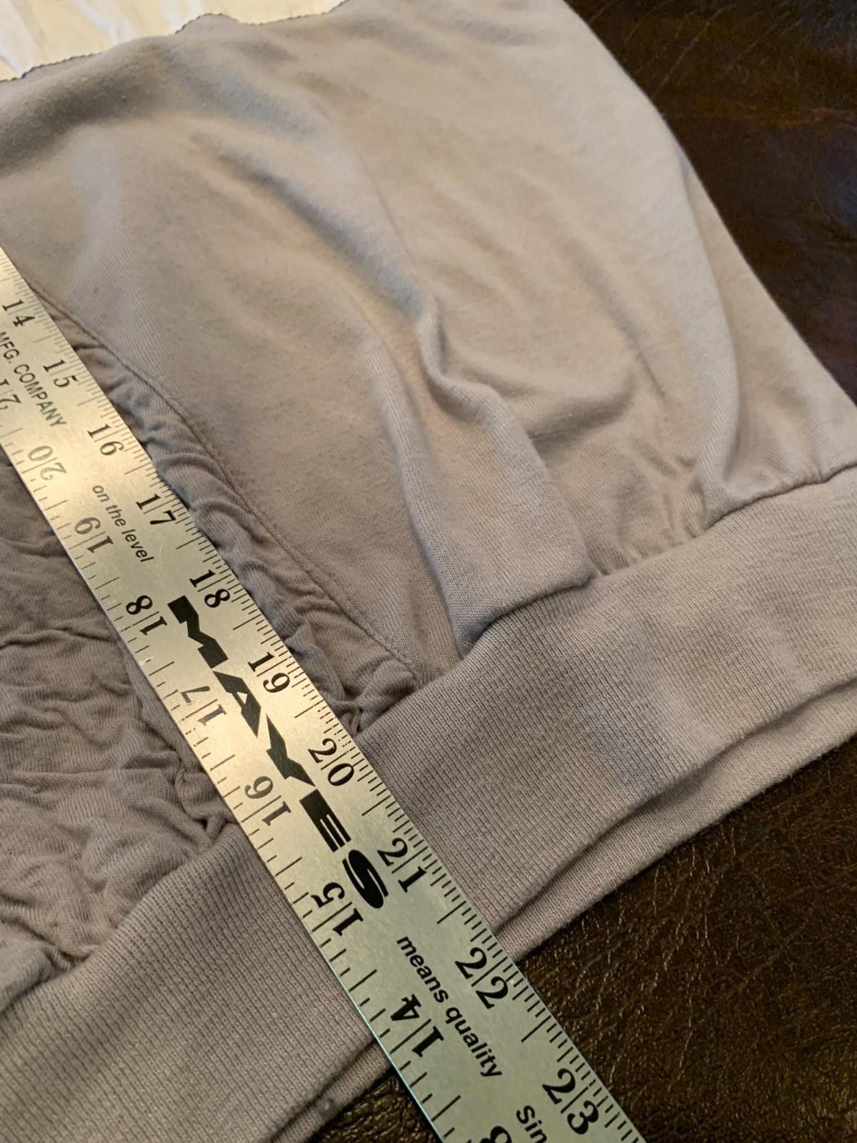 Designer PETER B Mens Grey/Whtie Striped SS Knit waist Shirt XL (245) Size US XL / EU 56 / 4 - 8 Thumbnail