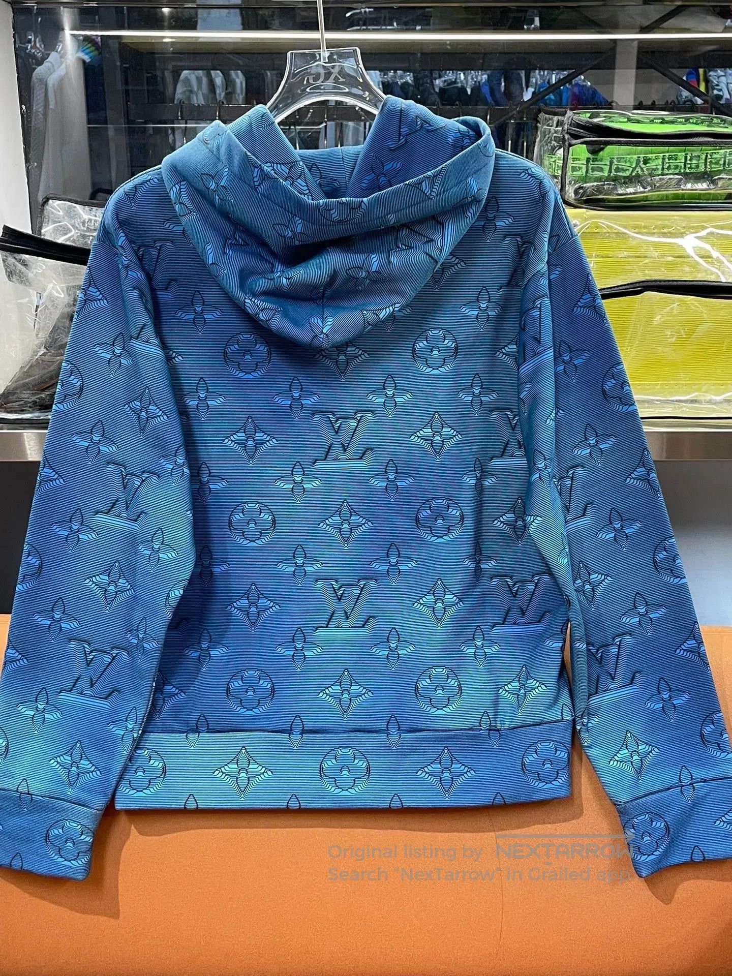 Louis Vuitton Louis Vuitton SS23 Logo Print Unisex Sweatshirt. Size US XS / EU 42 / 0 - 2 Thumbnail