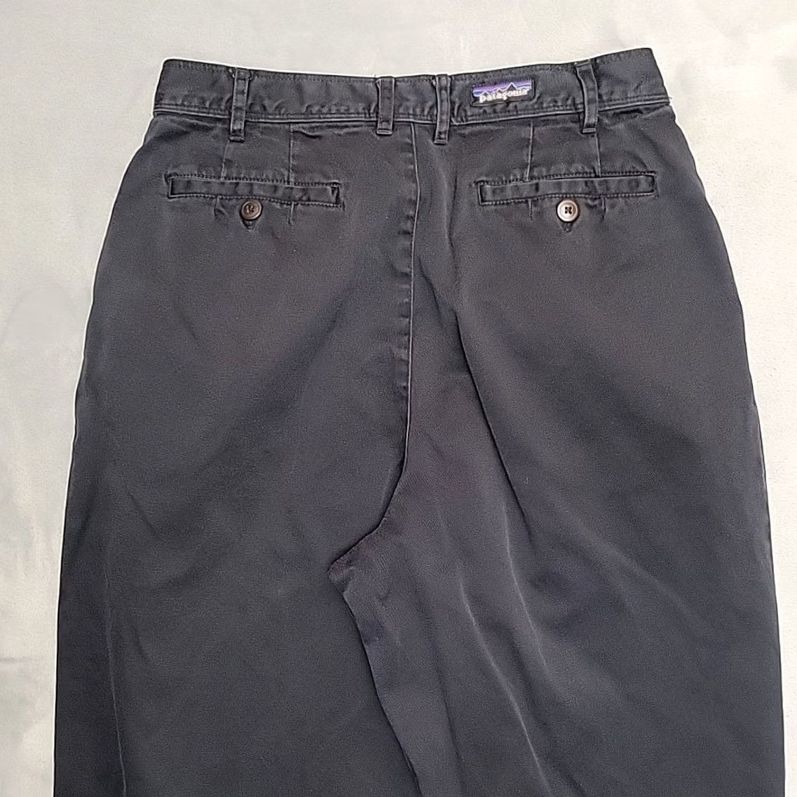 Patagonia Patagonia Pants Women 10 Black 100% Cotton Pleated Chino Trousers Outdoor Casual Size 32" / US 10 / IT 46 - 7 Thumbnail
