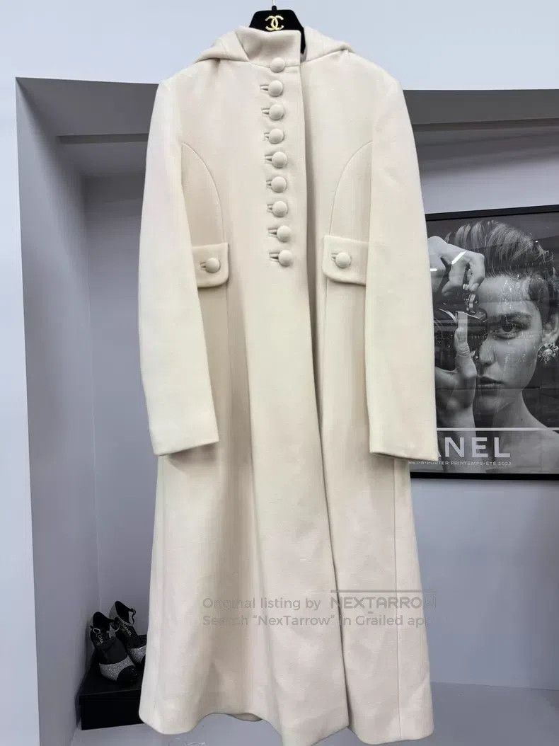 Gucci White wool button hooded coat