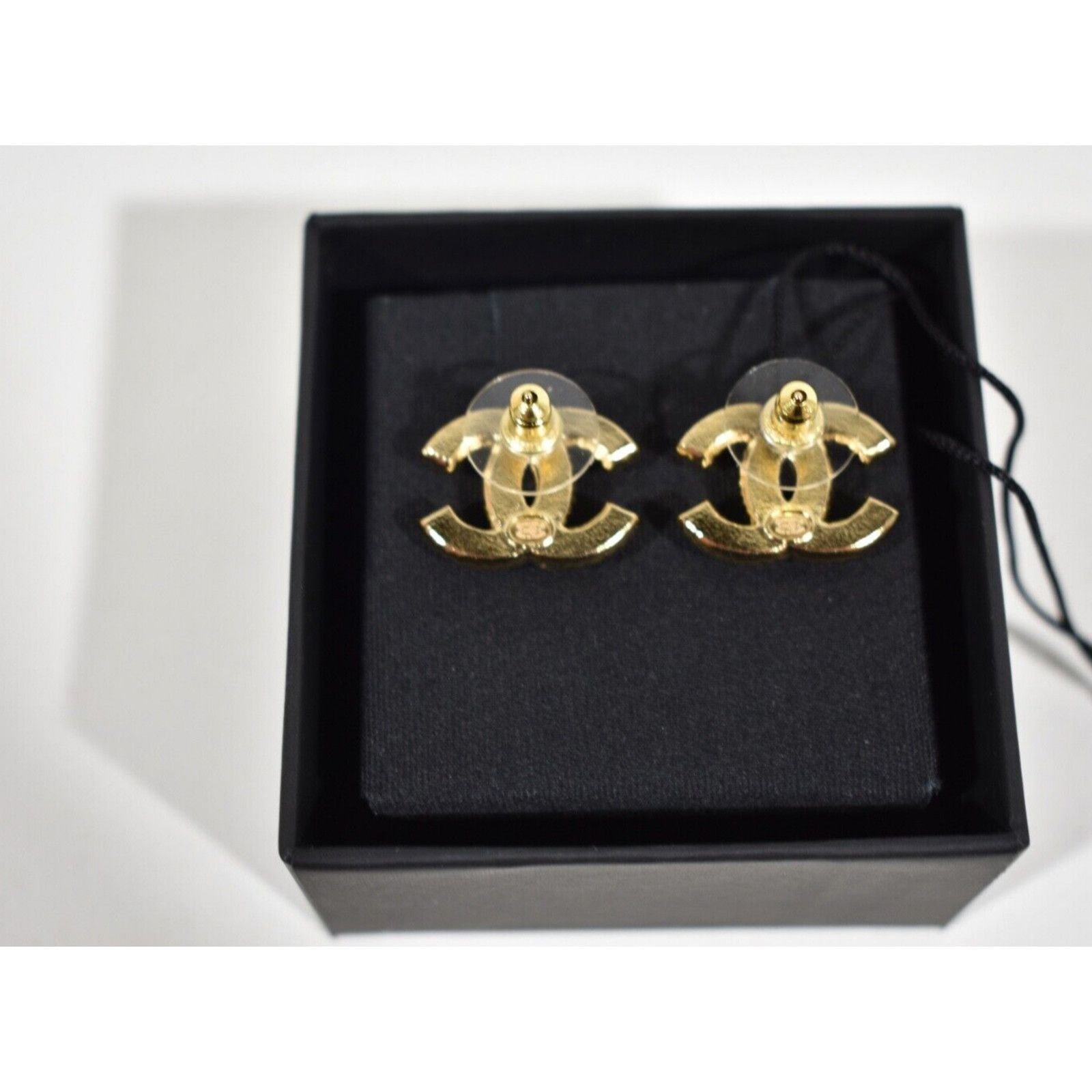 Chanel Chanel Gold Pearl White Interlocking Statement Stud Earrings Size ONE SIZE - 10 Thumbnail