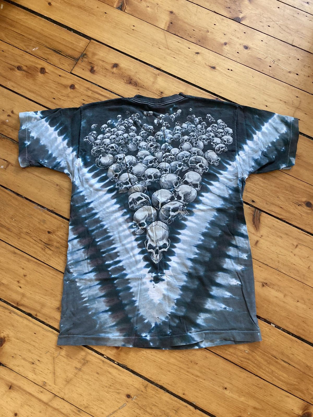 1998 Liquid Blue White Tag Skull Tie-dye Tee Size Large