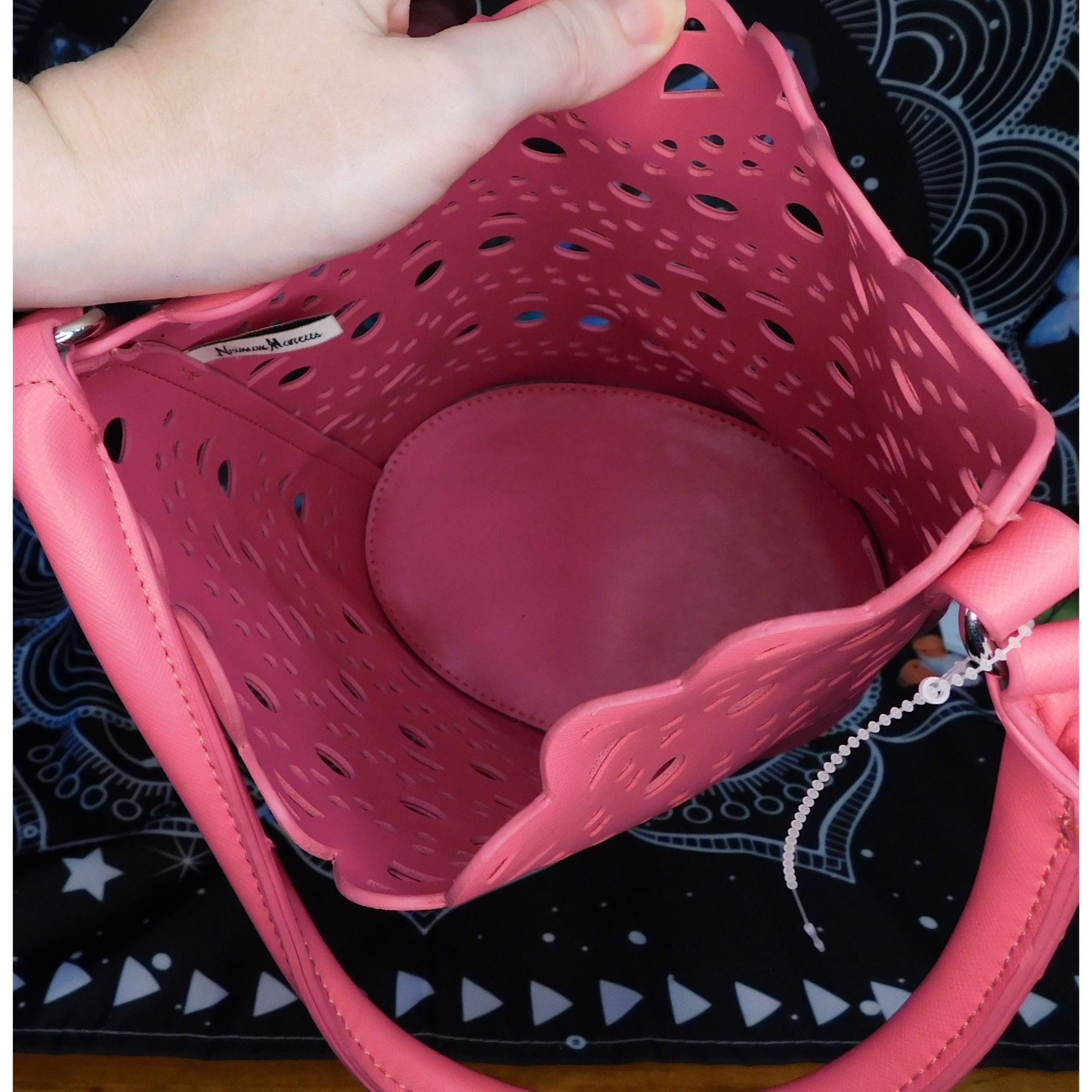 Neiman Marcus Neiman Marcus Pink Cutout Bucket Bag With Handle Size ONE SIZE - 3 Thumbnail