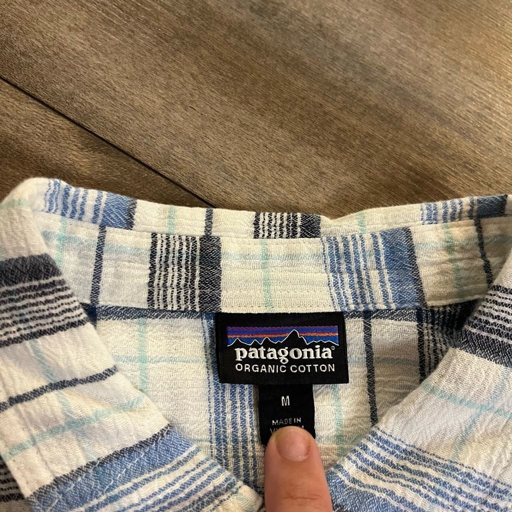 Patagonia Patagonia Blue Athletic Casual Buttonup Men Medium Bin E-27 Size US M / EU 48-50 / 2 - 3 Thumbnail