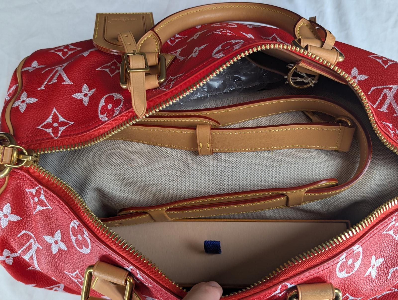 Louis Vuitton Louis Vuitton P9 Speedy Bandouliere 40 in Red Size ONE SIZE - 9 Thumbnail