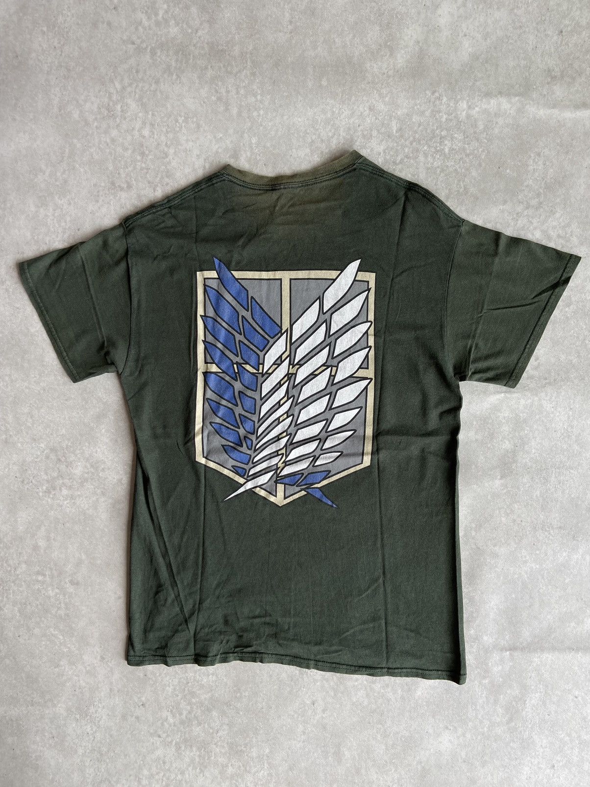 Anime × Ripple Junction × Vintage RARE Attack on Titan Levi Logo T-shirt Size US M / EU 48-50 / 2 - 5 Thumbnail