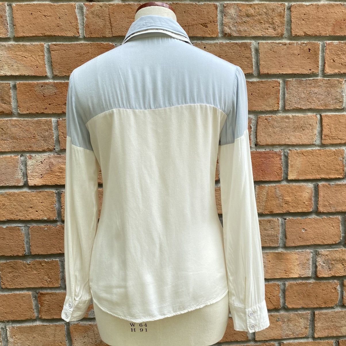 LIZ LISA LIZ LISA Light Blue and White Long-Sleeve Graphic Shirt Size M / US 6-8 / IT 42-44 - 20 Thumbnail