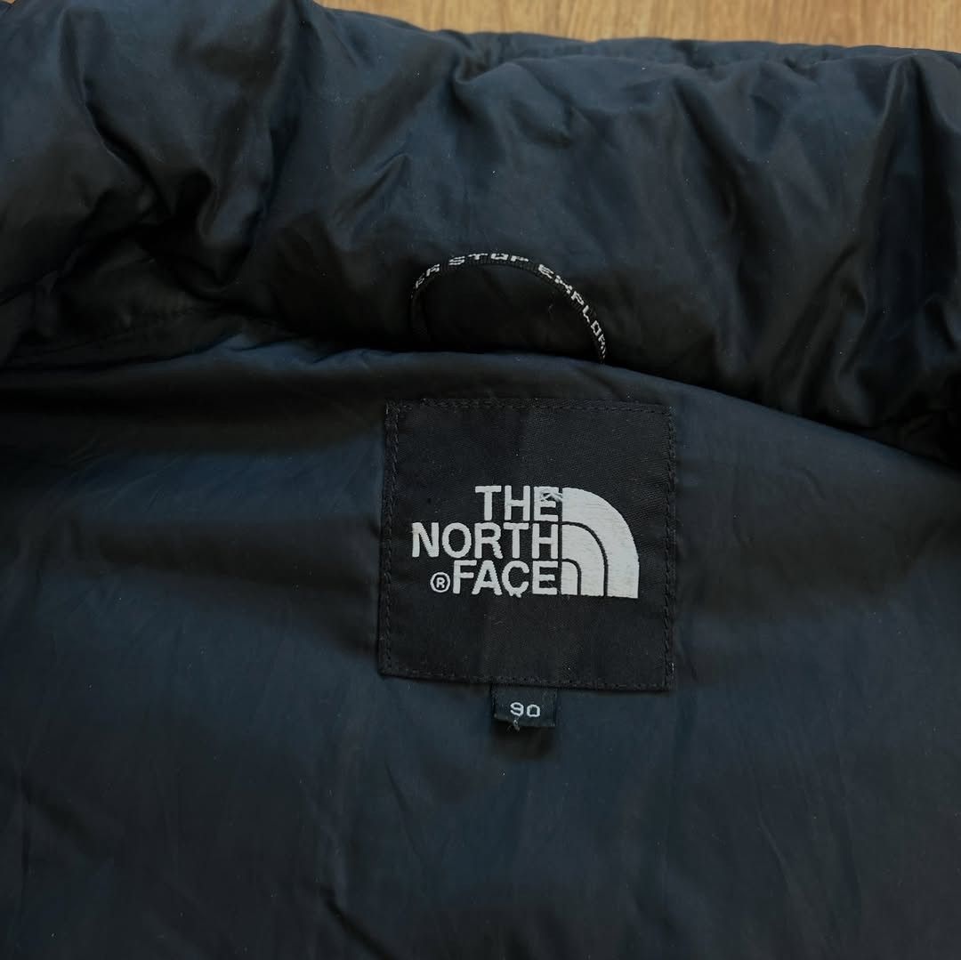 The Mountain × The North Face Vintage T.N.F 700 The North Face Nuptse Puffer Down Jacket Size US S / EU 44-46 / 1 - 5 Thumbnail