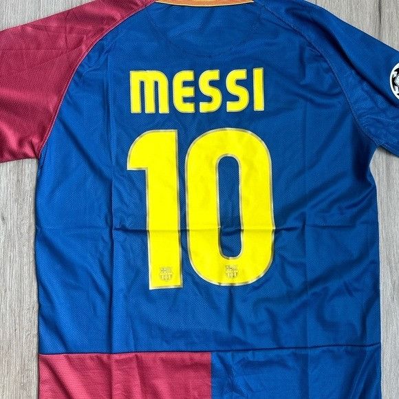 Nike Barcelona Soccer Jersey Lionel Messi #10 Retro Final UCL 200 Size US M / EU 48-50 / 2 - 11 Thumbnail