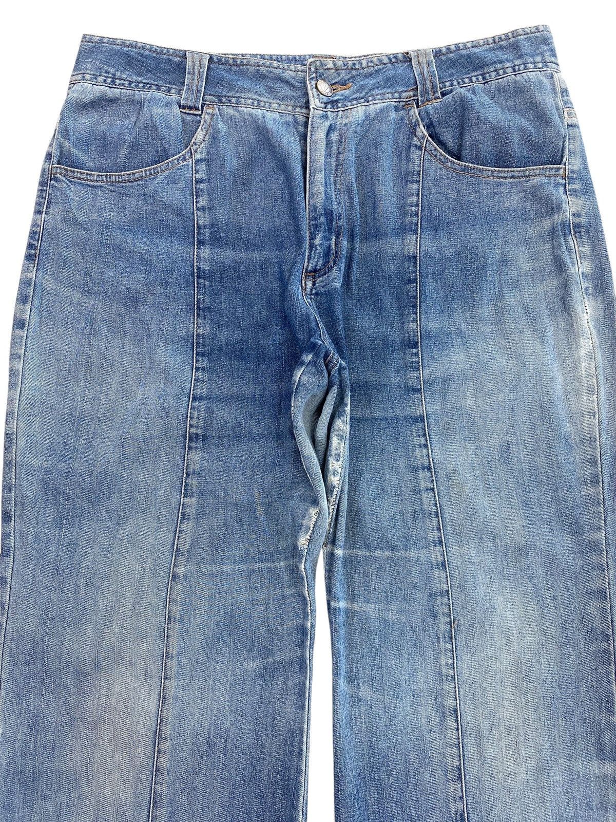 Japanese Brand Japanese Brand Blue Wash Arrow Line Style Jeans Size US 33 - 2 Thumbnail