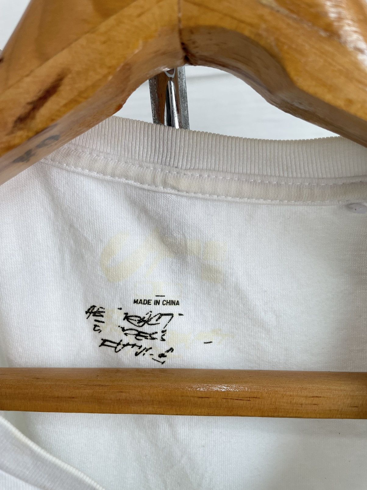 Futura × Japanese Brand × Uniqlo FUTURA X UNIQLO Size US L / EU 52-54 / 3 - 12 Thumbnail