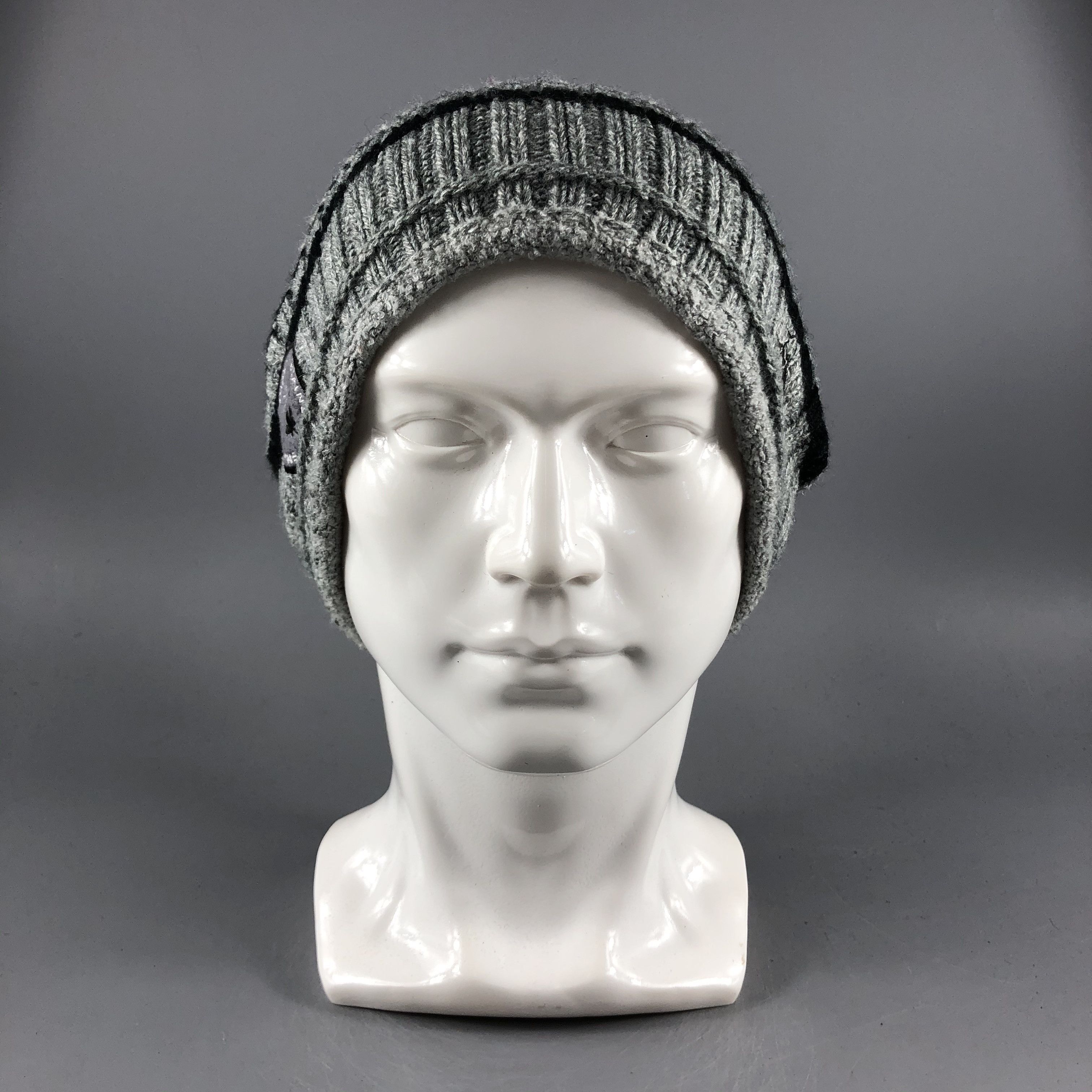 image of Descente Hats Stripe Beanie Knit Snow Hat Snow Cap B474, Men's
