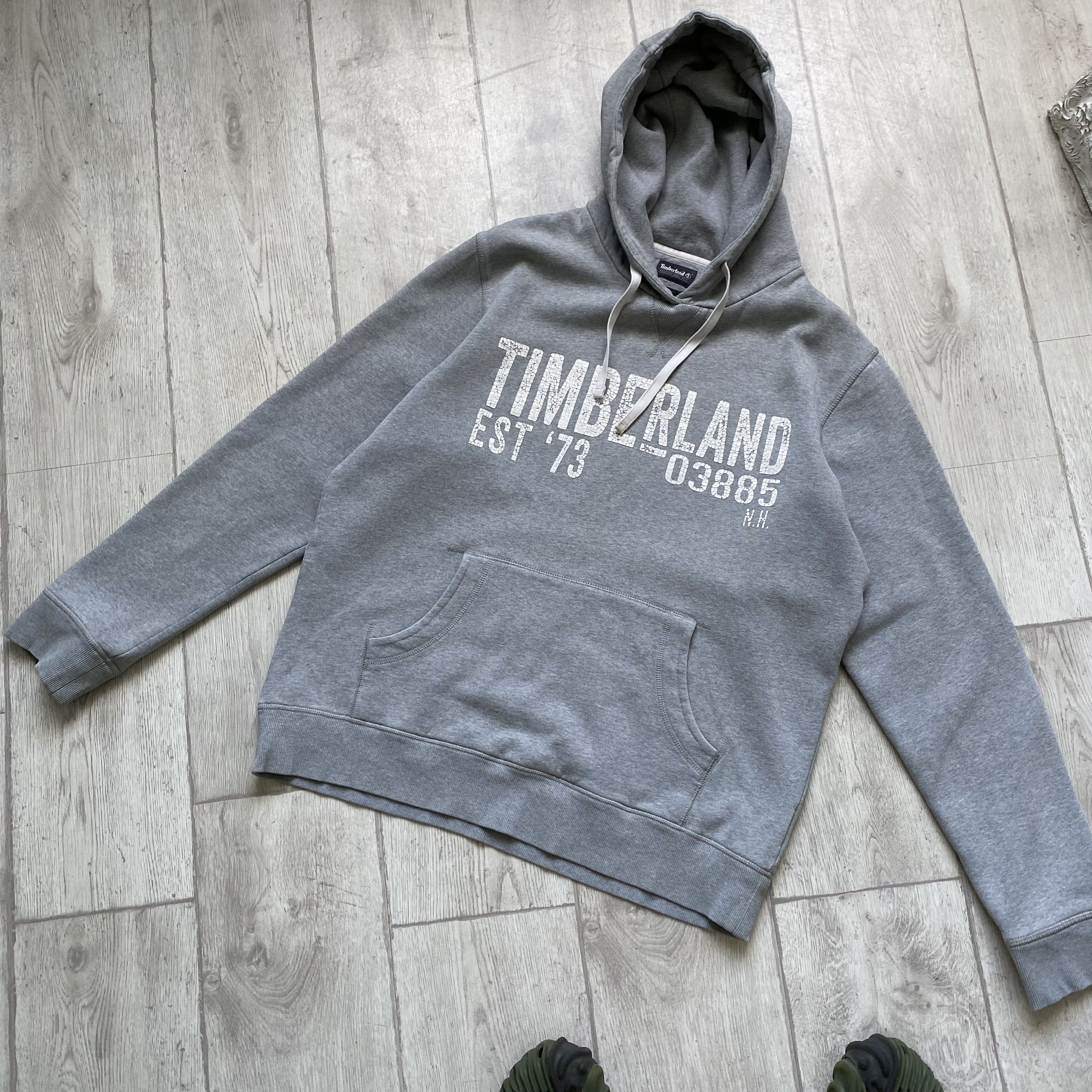 Timberland 🥾Vintage 00s Timberland hoodie center logo distressed Size US XL / EU 56 / 4 - 8 Thumbnail
