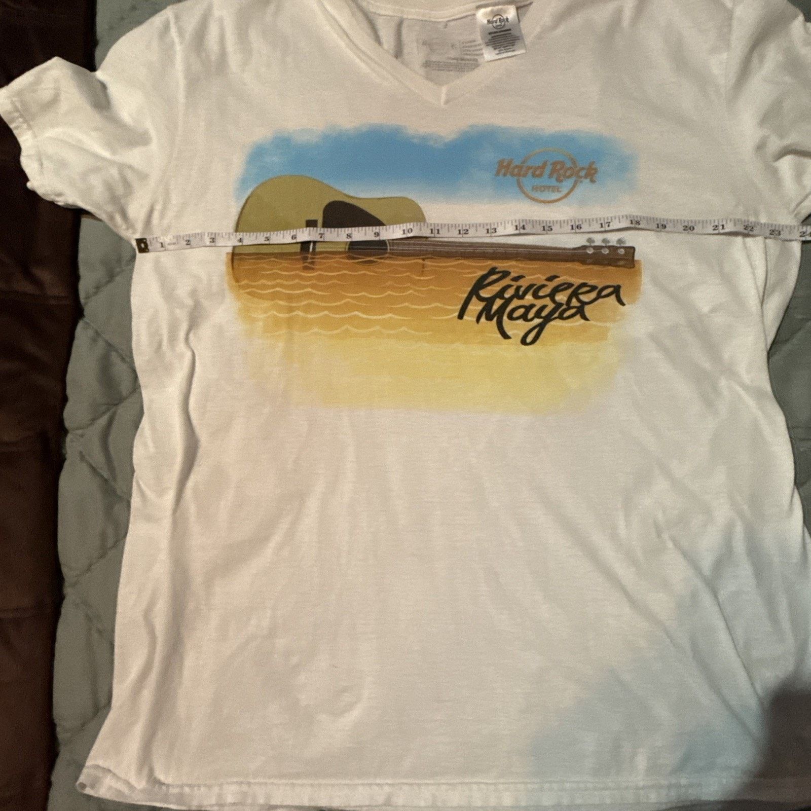 Hard Rock Cafe Hard Rock Hotel River Maya Guitar XL Young Men’s Fit V Neck Size US XL / EU 56 / 4 - 5 Thumbnail