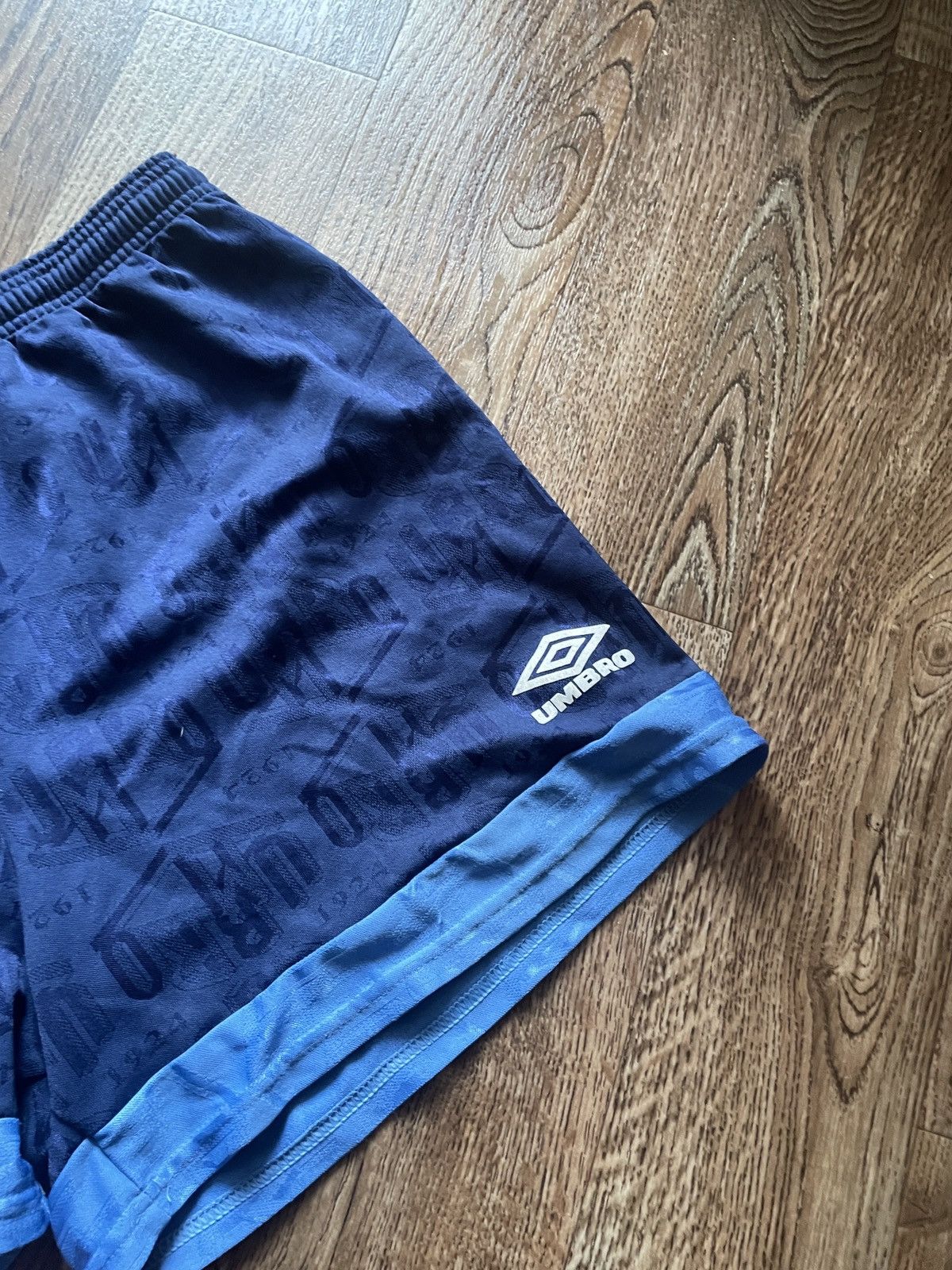 Umbro Mens vintage Umbro shorts soccer rare streetwear y2k Size US 34 / EU 50 - 2 Thumbnail