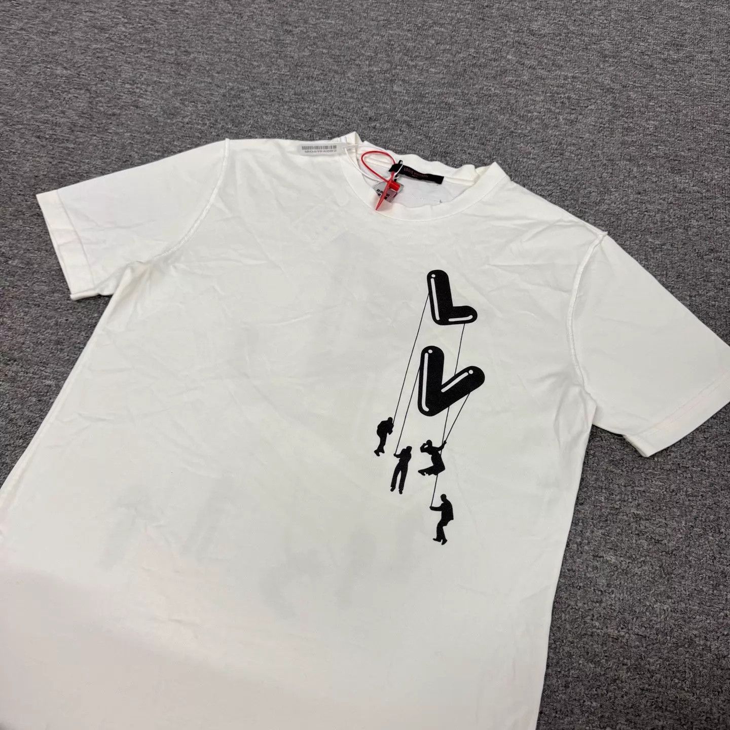Louis Vuitton LV Balloon Swing Parachute Print Crew SS Tee L Size L / US 10 / IT 46 - 3 Thumbnail