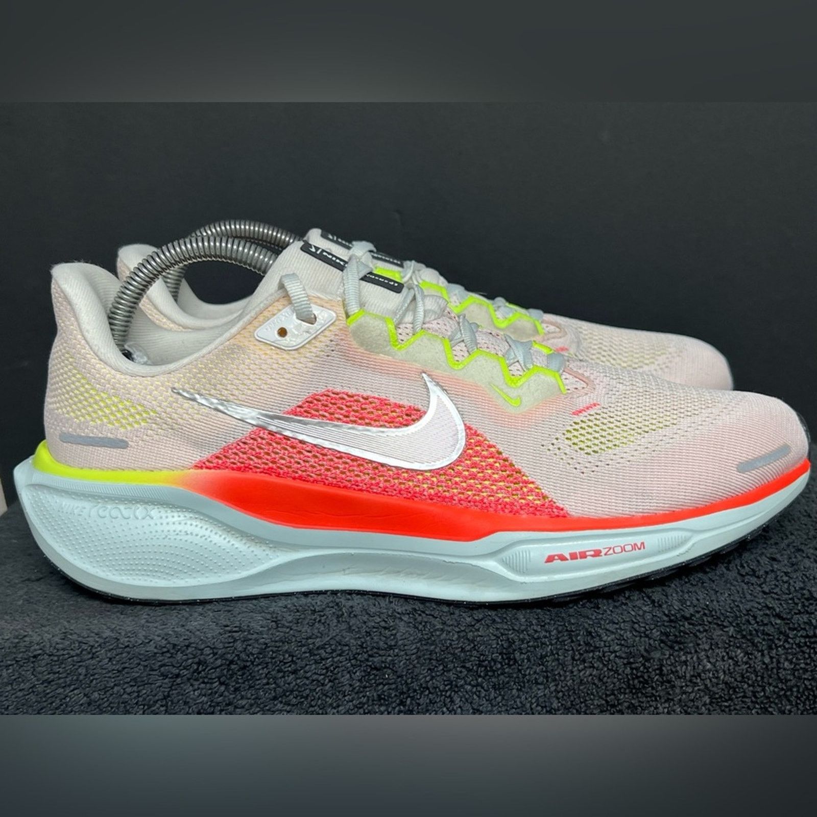 Nike Nike Womens Air Zoom Pegasus 41 White Crimson Shoes SIZE 10 Size US 10 / IT 40 - 4 Thumbnail