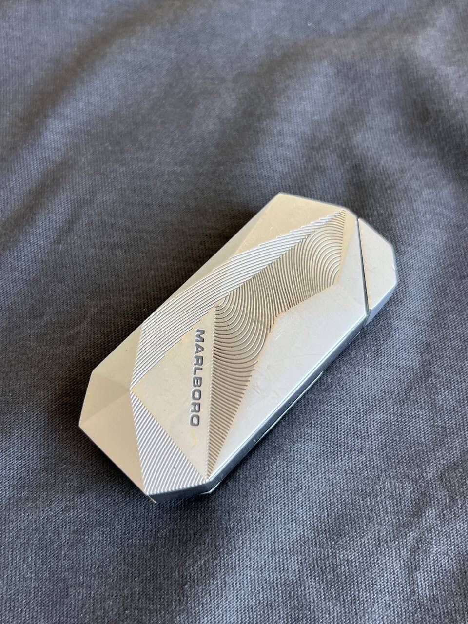 Marlboro Y2K ELEGANCE MARLBORO GEOMETRIC METAL PUNK ROCK LIGHTER Size ONE SIZE - 8 Thumbnail