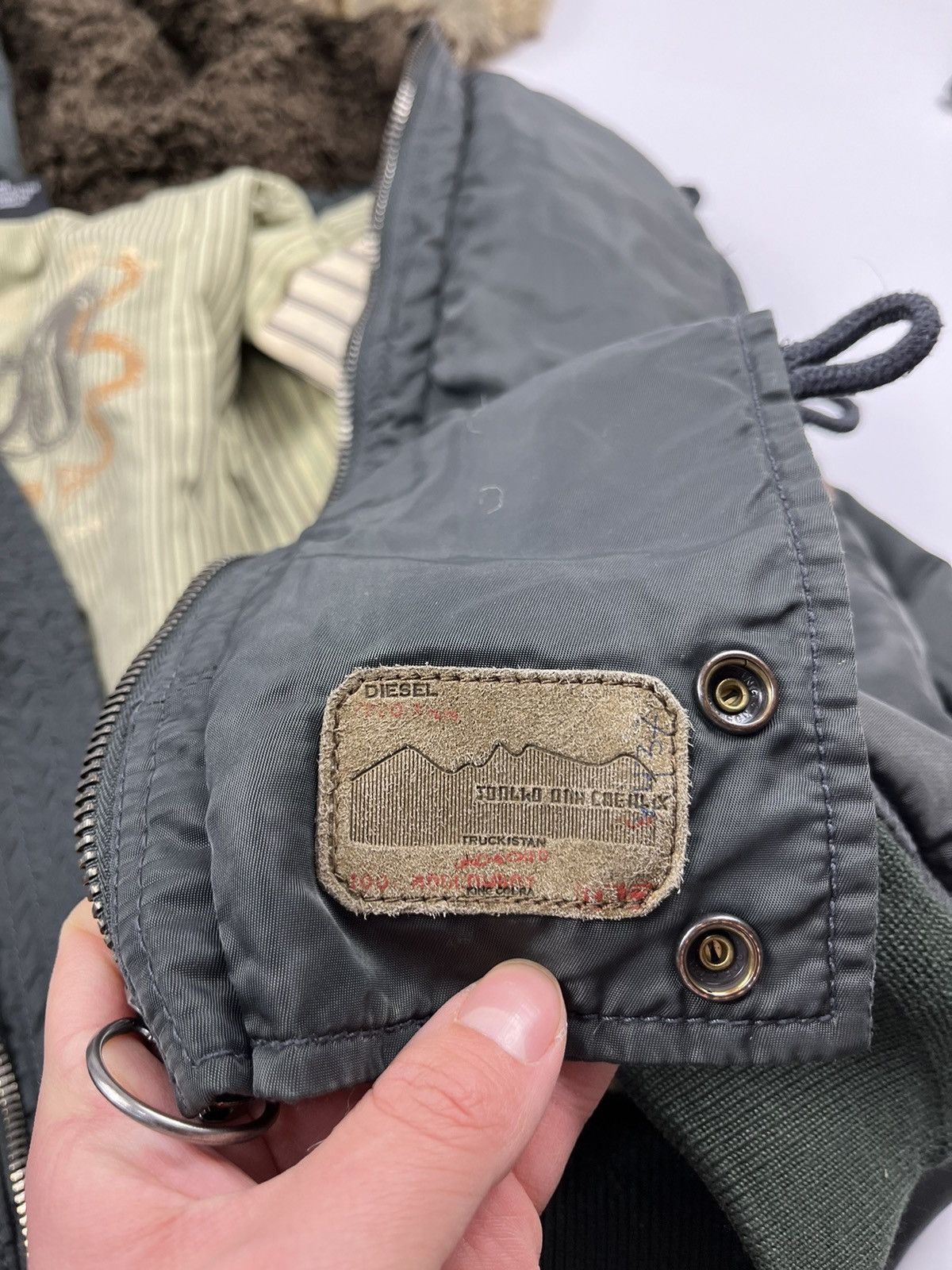 Diesel × Vintage DIESEL Vintage flight jacket thrashed faded bomber MA-1 y2k Size US M / EU 48-50 / 2 - 24 Thumbnail