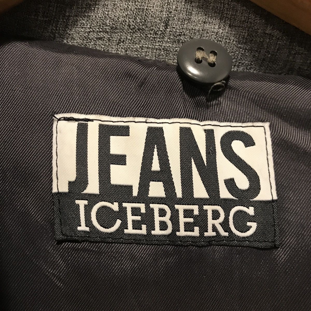 Iceberg × Vintage Iceberg jeans winter puffer jacket grey logo Size S / US 4 / IT 40 - 13 Thumbnail