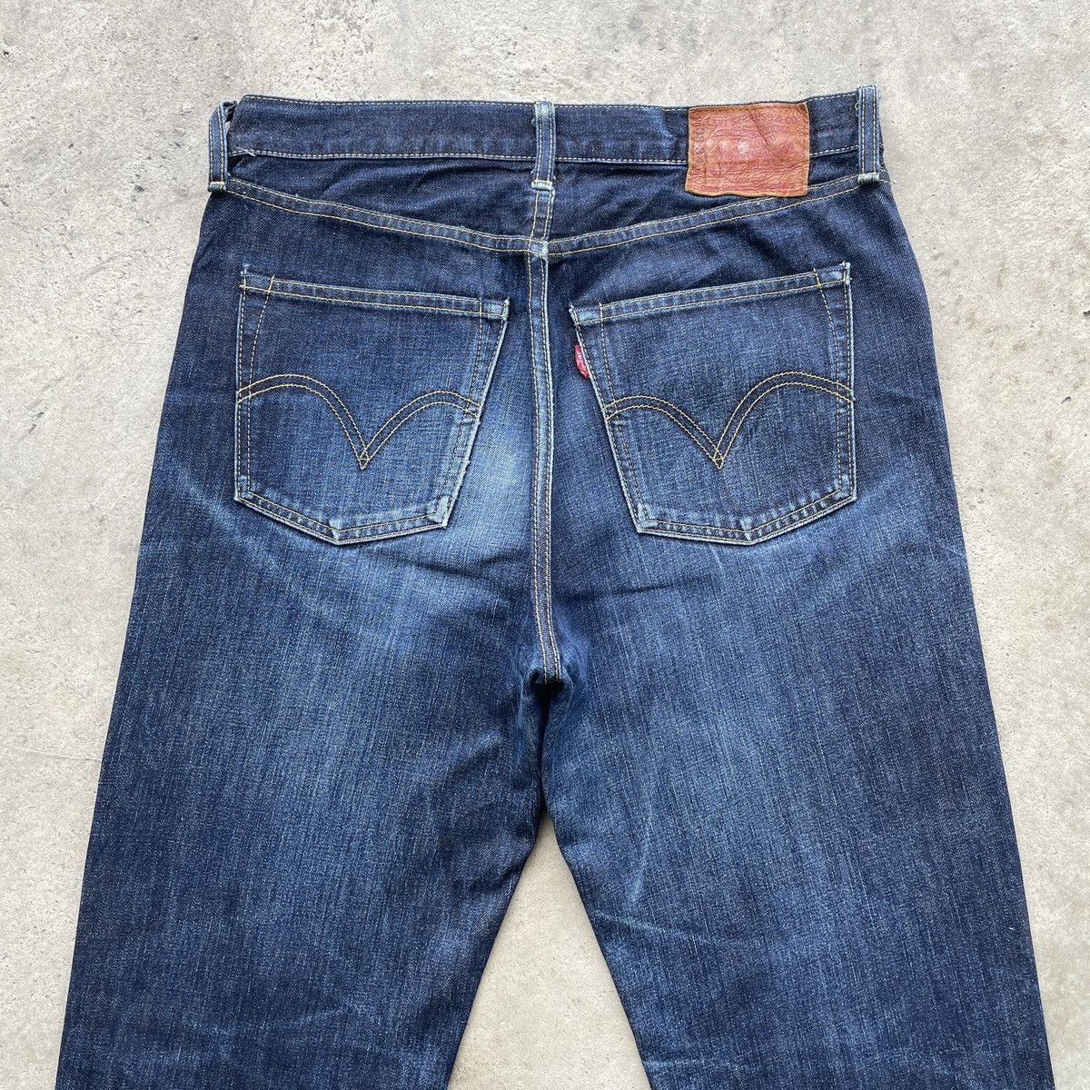 Levi's Vintage Clothing Vintage Levi’s 502 Distressed Jeans Dark Blue Faded Pants Size US 32 / EU 48 - 12 Thumbnail