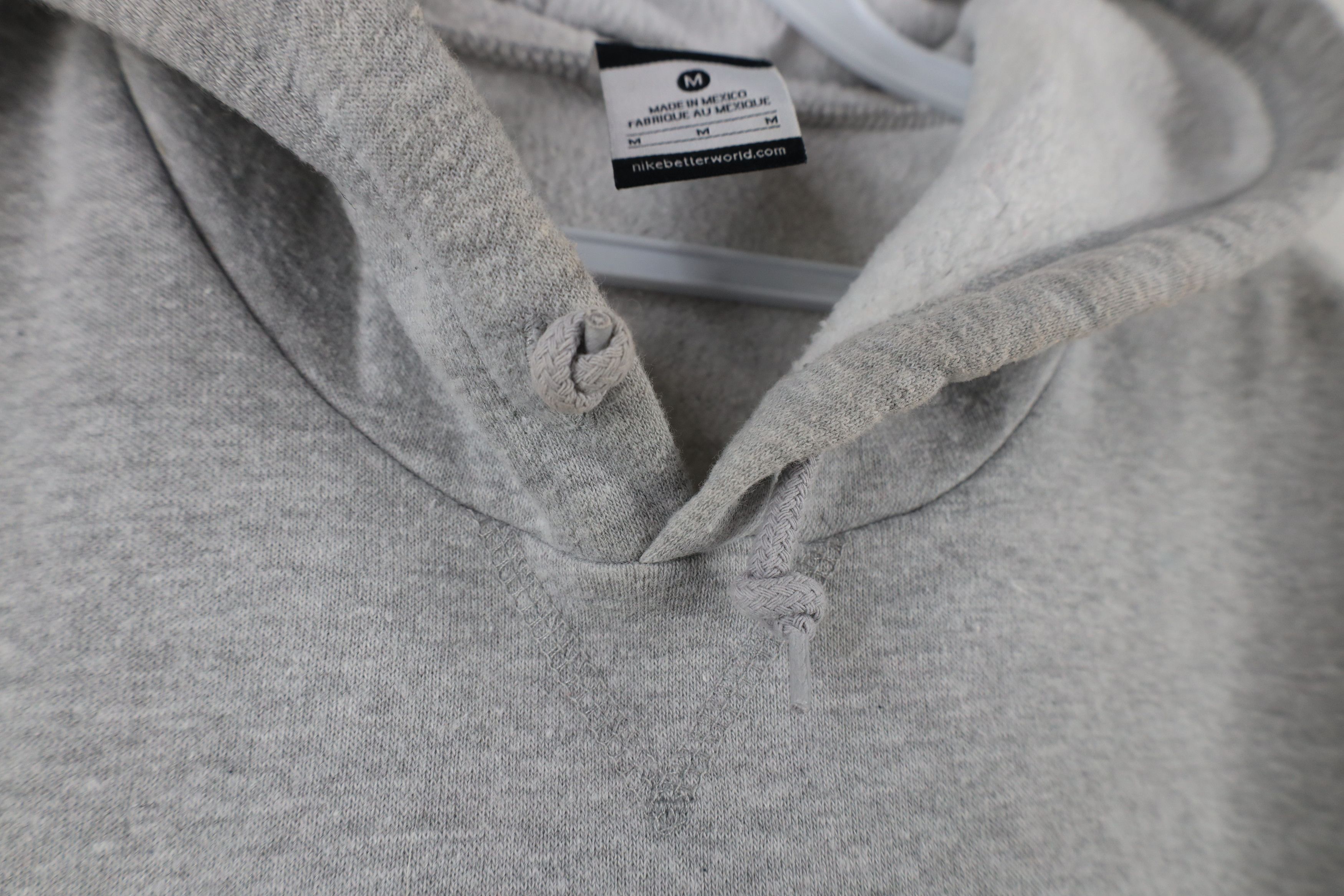 Nike Vintage Nike Center Swoosh Hoodie Sweatshirt Heather Gray Size US M / EU 48-50 / 2 - 9 Thumbnail