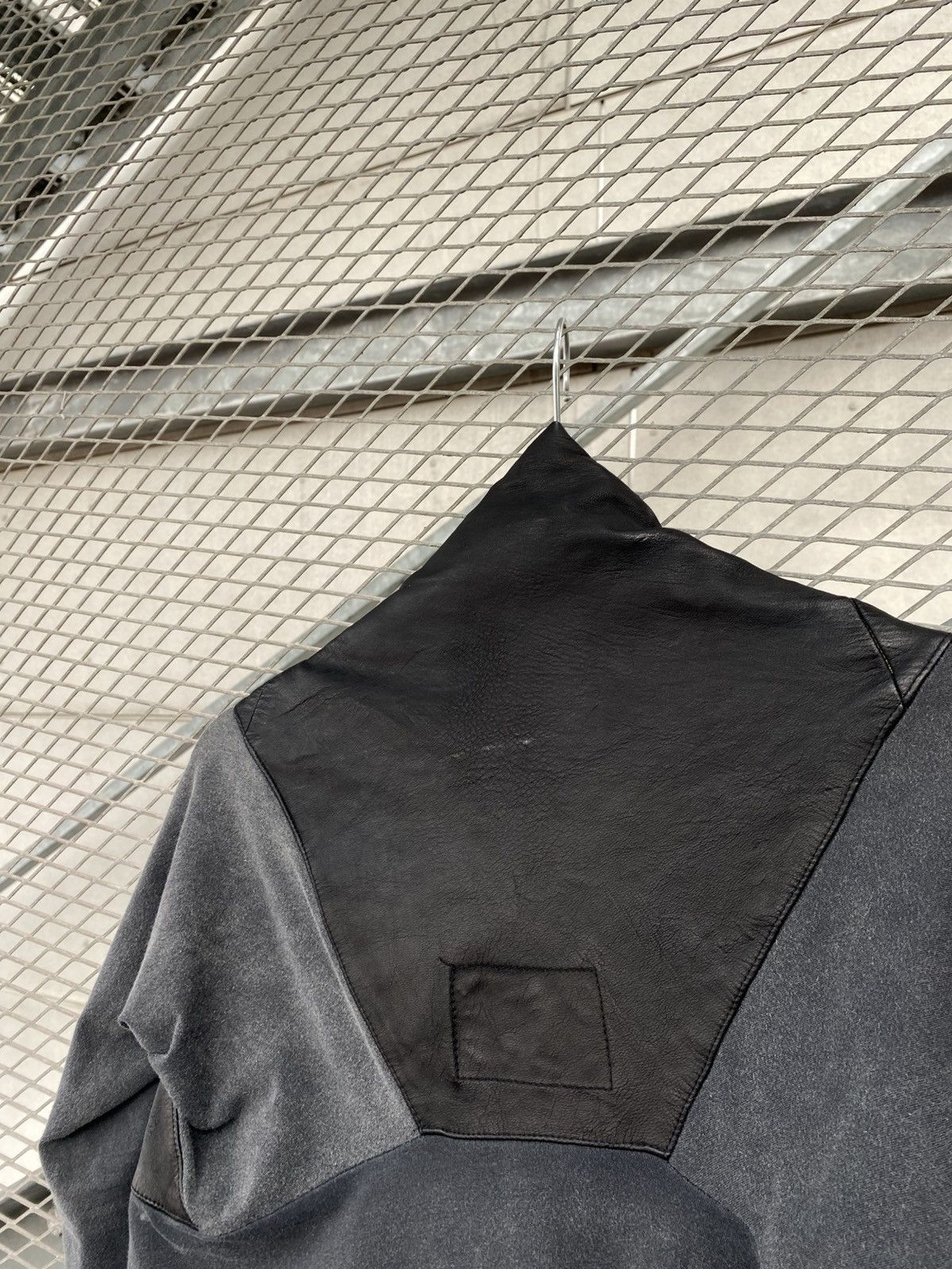 Le Grande Bleu (L.G.B.) Le Grande Bleu L.G.B. Leather Top Cape Size US S / EU 44-46 / 1 - 23 Thumbnail