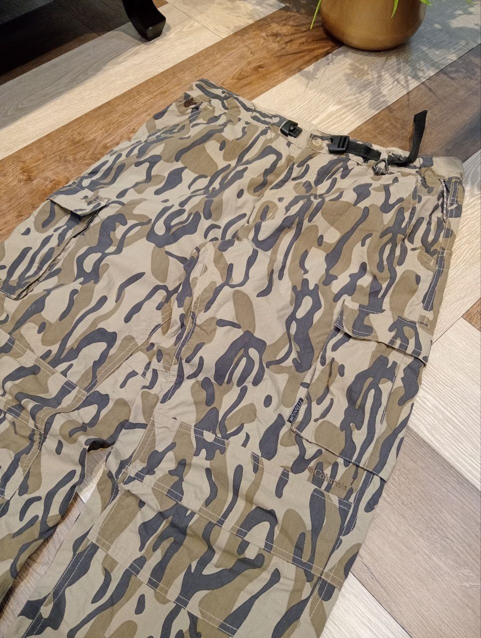 Columbia COLUMBIA TITANIUM CAMO PARACHUTE PANTS Size US 35 - 4 Thumbnail