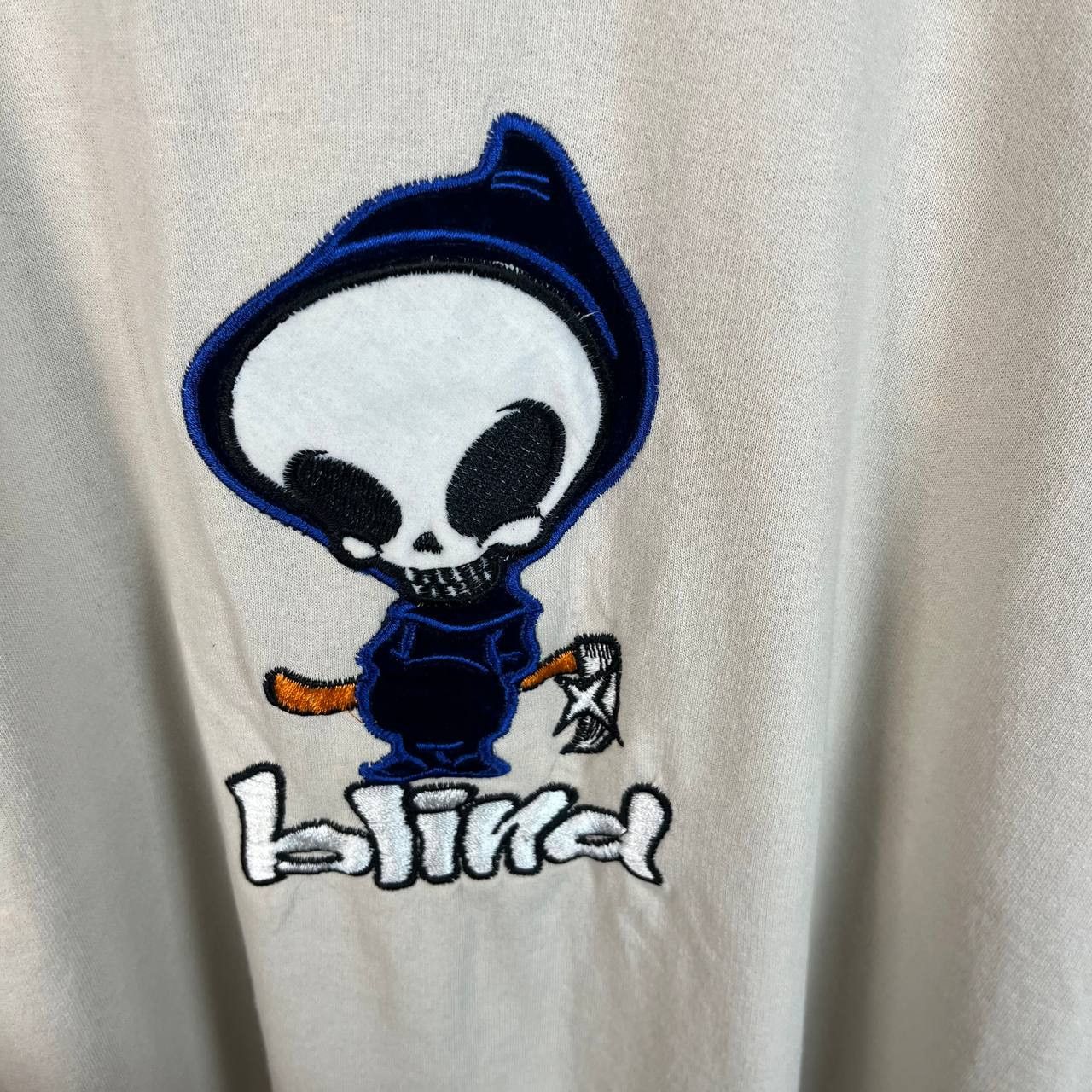 Vintage Blind Skateboards Vintage Embroidered Logo T-Shirt Size US L / EU 52-54 / 3 - 4 Thumbnail
