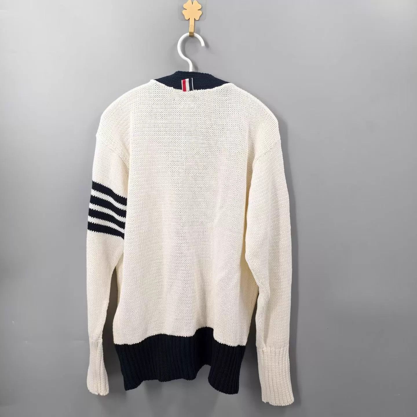 Thom Browne Thom Browne Classic Stripe 4-Button Cardi Size 3 NWT Size US L / EU 52-54 / 3 - 2 Thumbnail