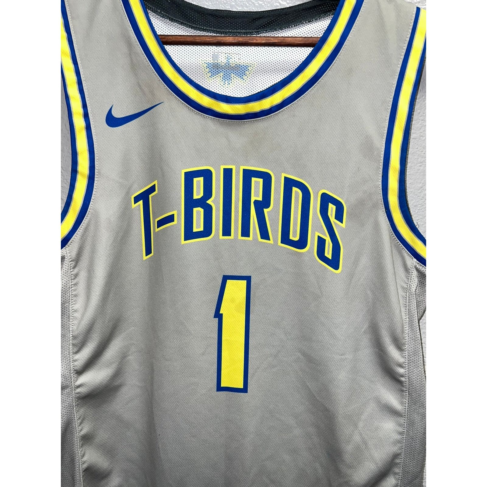 Nike Nike Thunderbirds Jersey T-Birds Gray Basketball College M Size US M / EU 48-50 / 2 - 2 Thumbnail