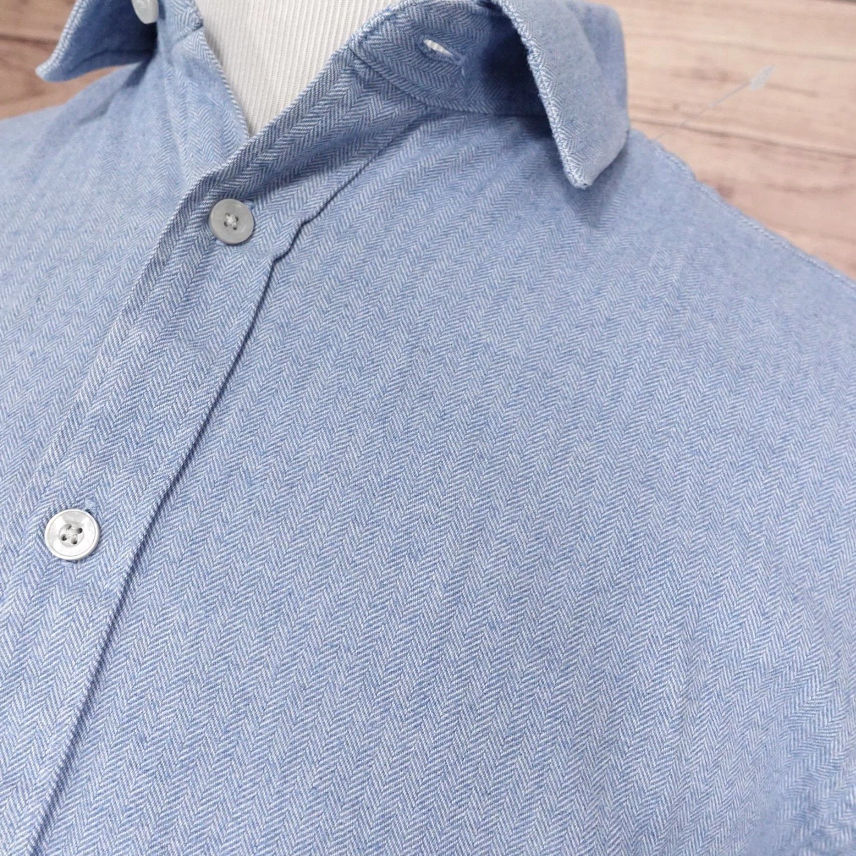 UNTUCKit UNTUCKit Shirt Men Large Blue Herringbone Slim Fit Button-Down Long Sleeve Shirt - 100% Cotton, Twill, Button-Up, Classic Collar, Regular Size L Size US L / EU 52-54 / 3 - 2 Thumbnail