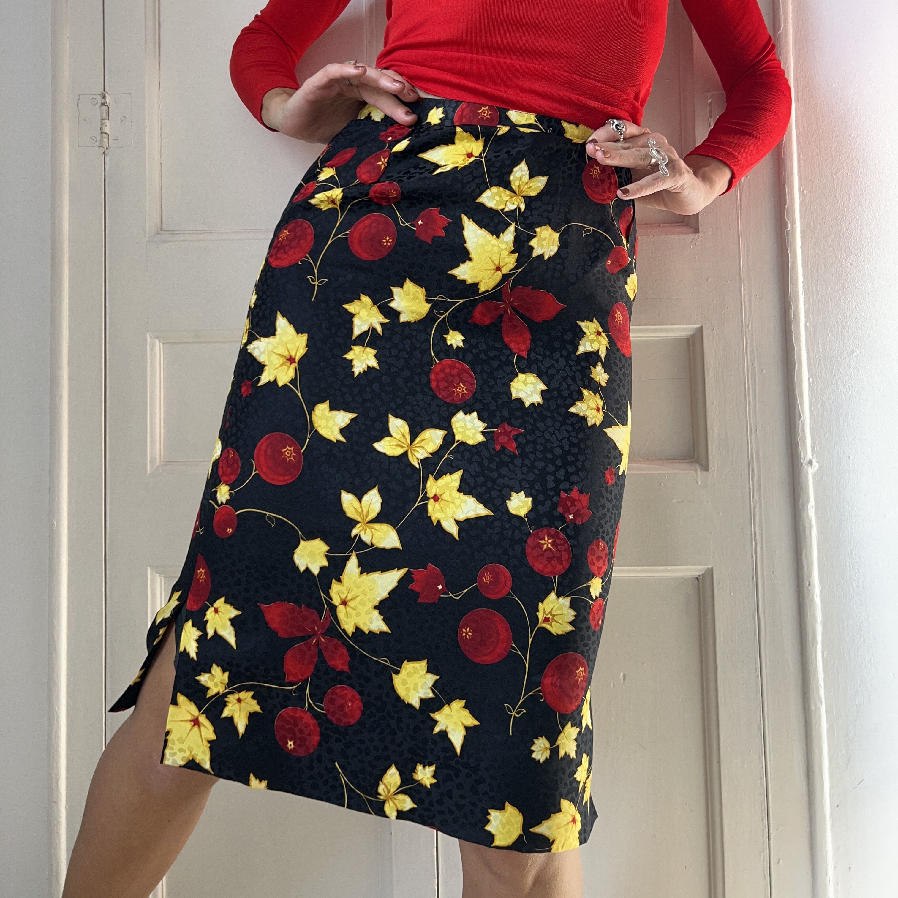 Vintage Vintage 90s Leafy Midi Skirt Size 27" / US 4 / IT 40 - 7 Thumbnail
