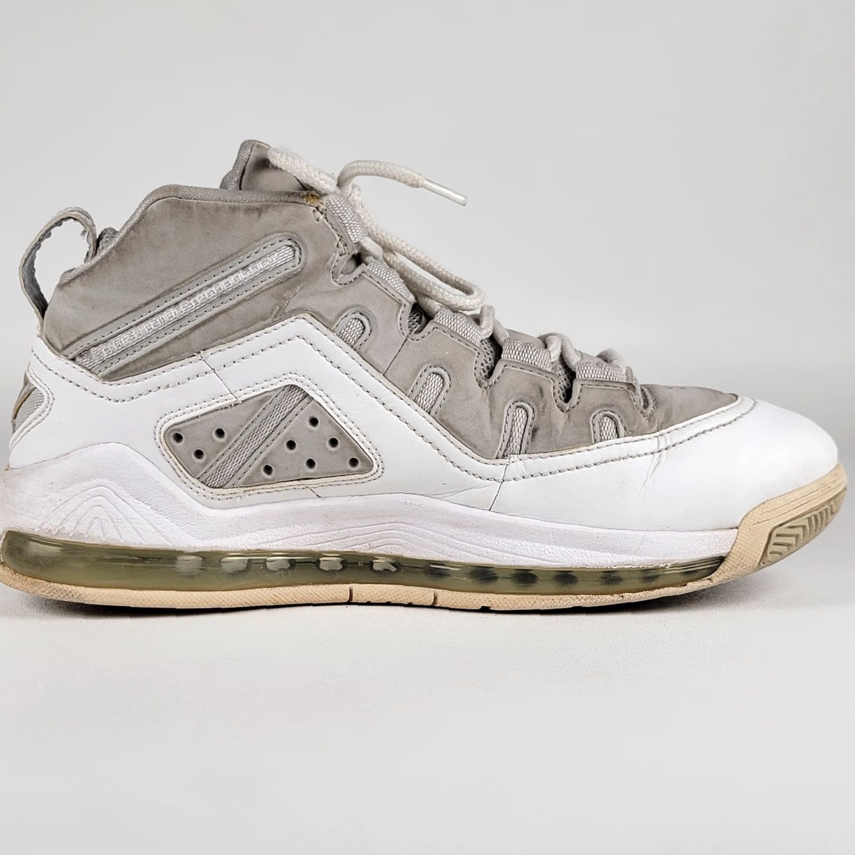 Nike NIKE AIR MAX 2 UPTEMPO 94 HIGH TOP BASKETBALL SNEAKER Men Size 10.5 M White Nike Sneakers High Top Basketball Shoe 2008 Size US M / EU 48-50 / 2 - 6 Thumbnail