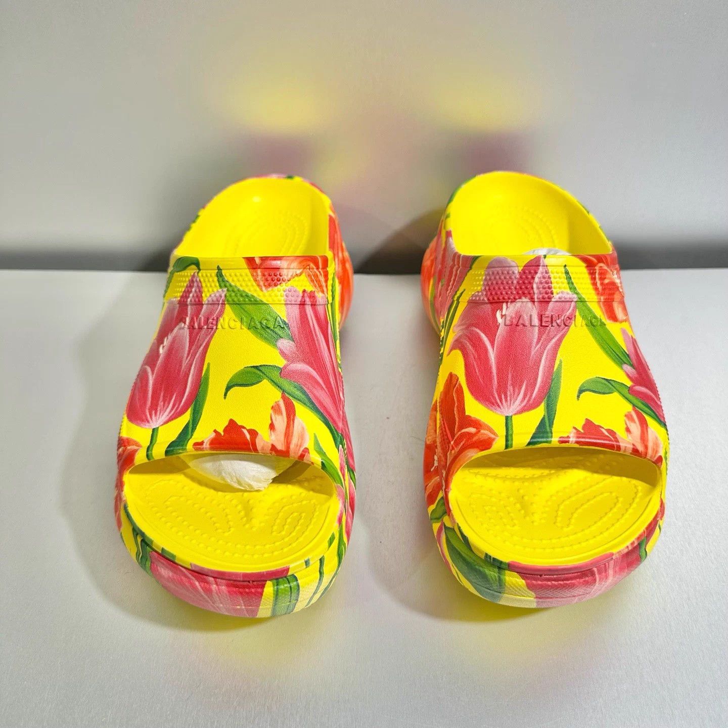 Balenciaga Balenciaga Crocs Slide 38 New with Box & Accs Size US 7 / IT 37 - 2 Thumbnail
