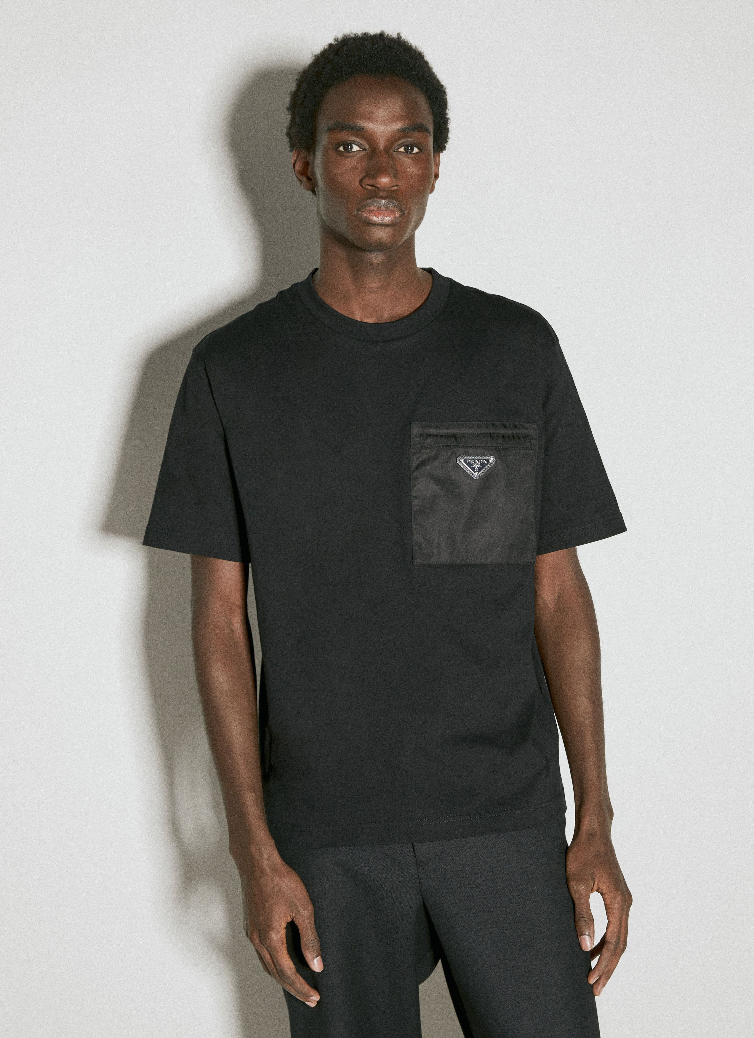 Prada Re-Nylon Pocket Jersey T-Shirt Size US S / EU 44-46 / 1 - 1 Thumbnail