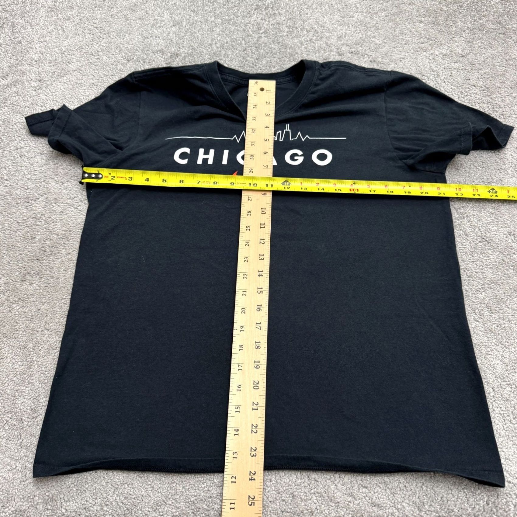 Nike Nike Tee Chicago Athletic Cut Graphic T-Shirt Mens Large Black Crew Neck Top Size US L / EU 52-54 / 3 - 5 Thumbnail