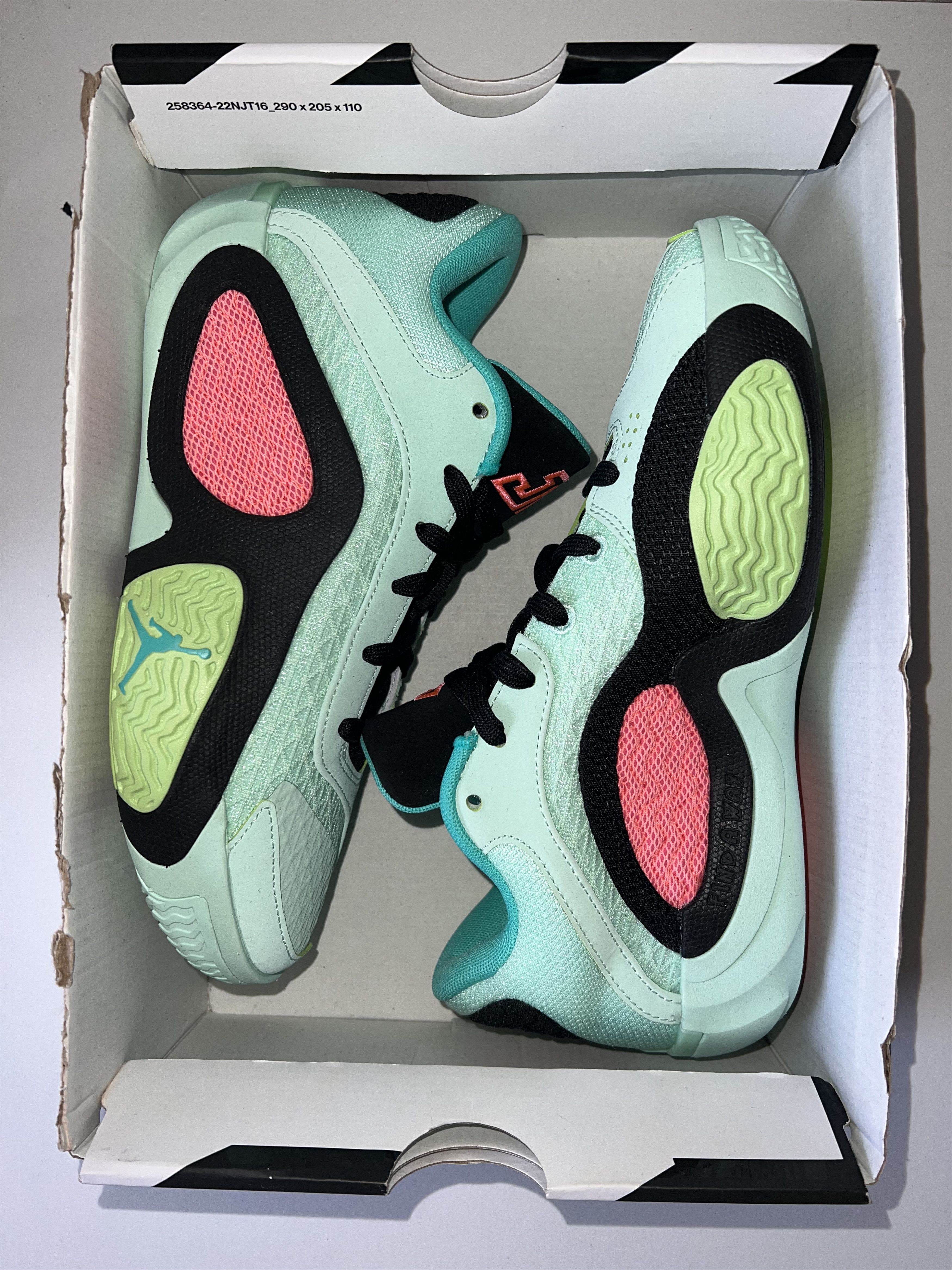 Jordan Brand Tatum 2 Vortex Size US 5 / EU 37 - 6 Thumbnail