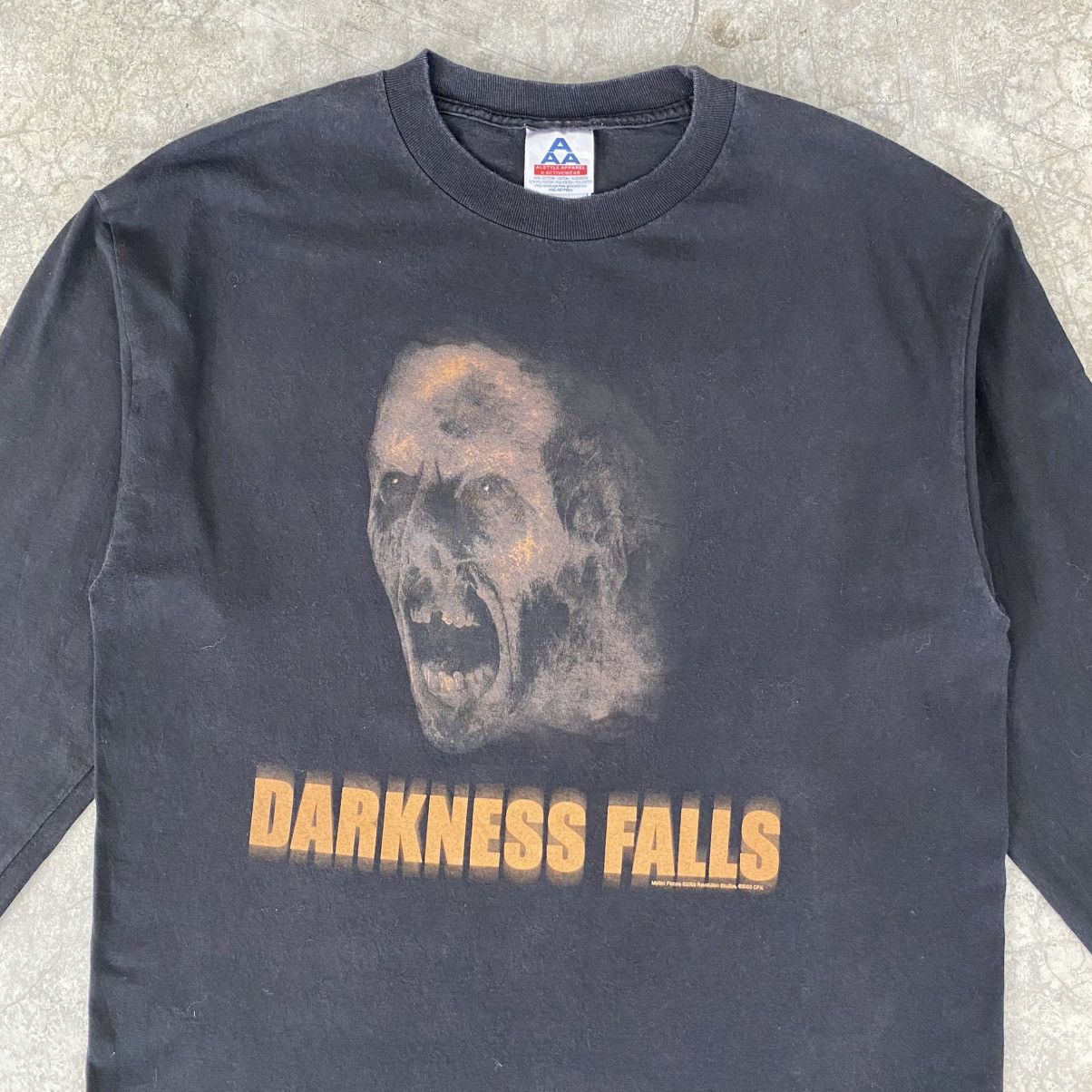 Vintage Vintage Y2K 2003 Darkness Falls Horror Promo Movie Tee Size US L / EU 52-54 / 3 - 3 Thumbnail