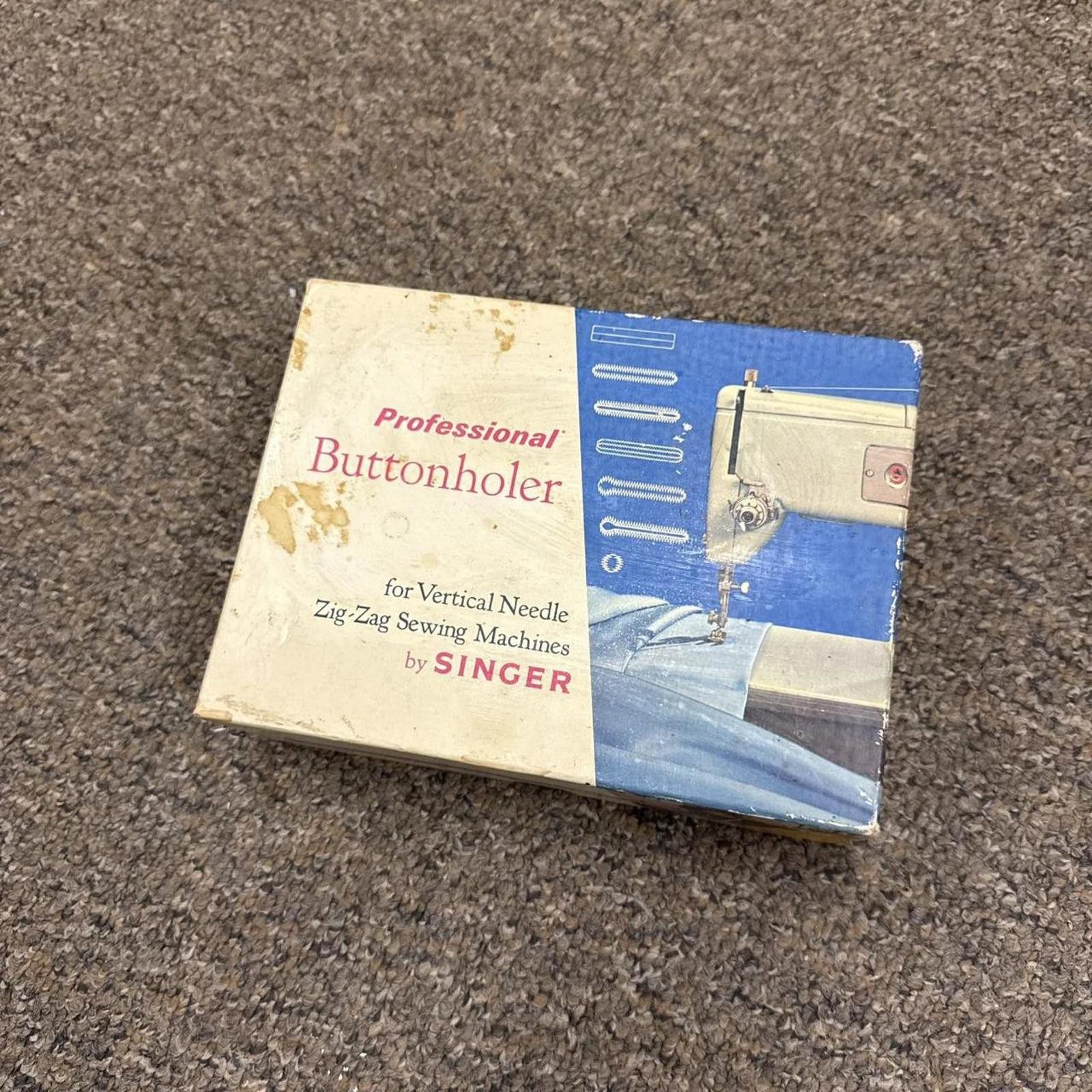 Other SINGER Professional Buttonholder in Box Size ONE SIZE - 2 Thumbnail