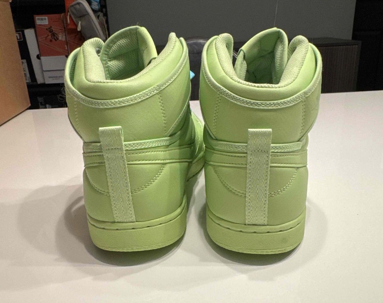 Jordan Brand Billie Eilish x Women’s Air Jordan 1 KO ‘Volt’ - Men’s 10.5 Size US 10.5 / EU 43-44 - 4 Thumbnail