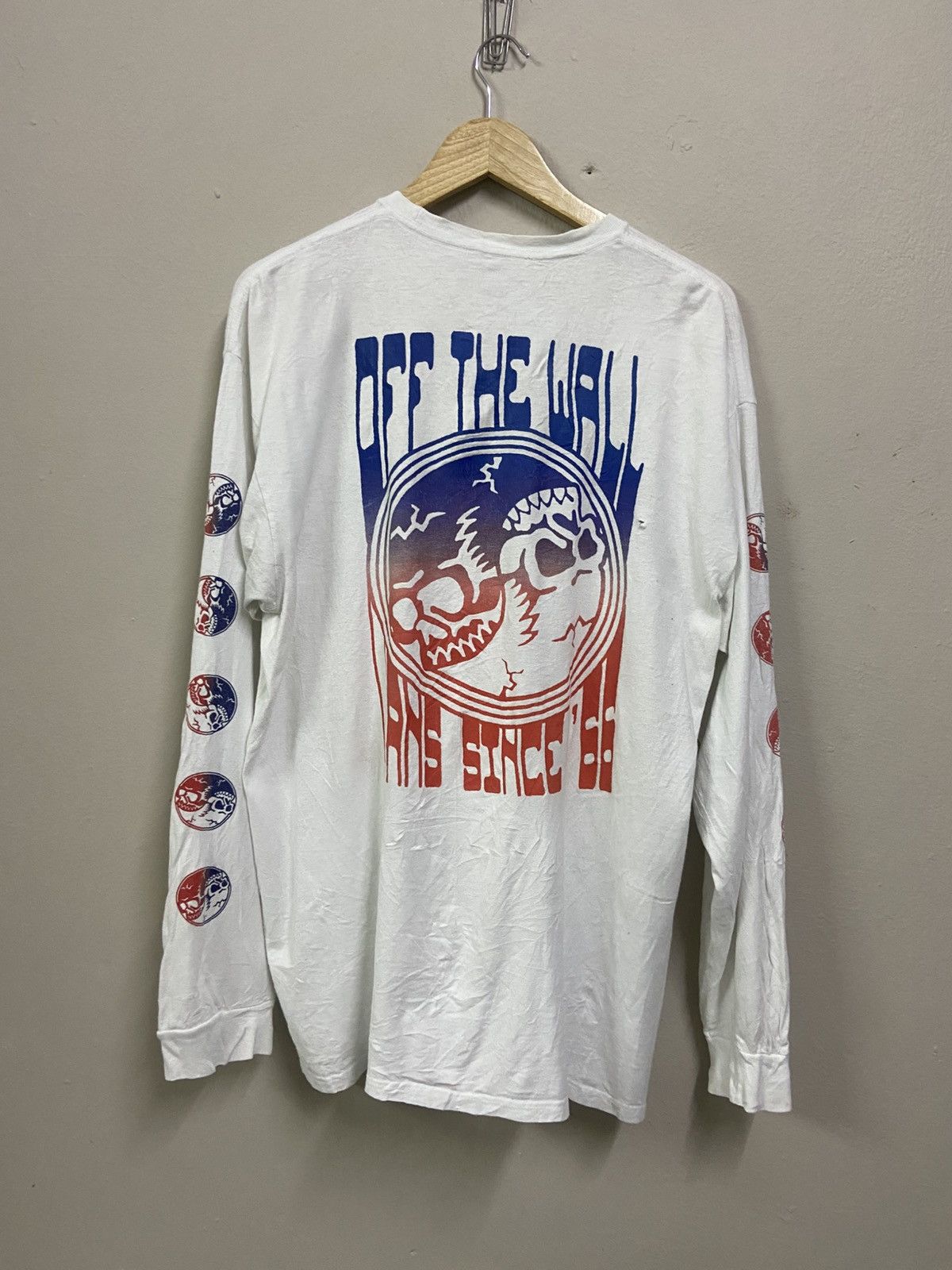 Vans Distress Vans Skull Tee Long Sleeve Size US XL / EU 56 / 4 - 10 Thumbnail