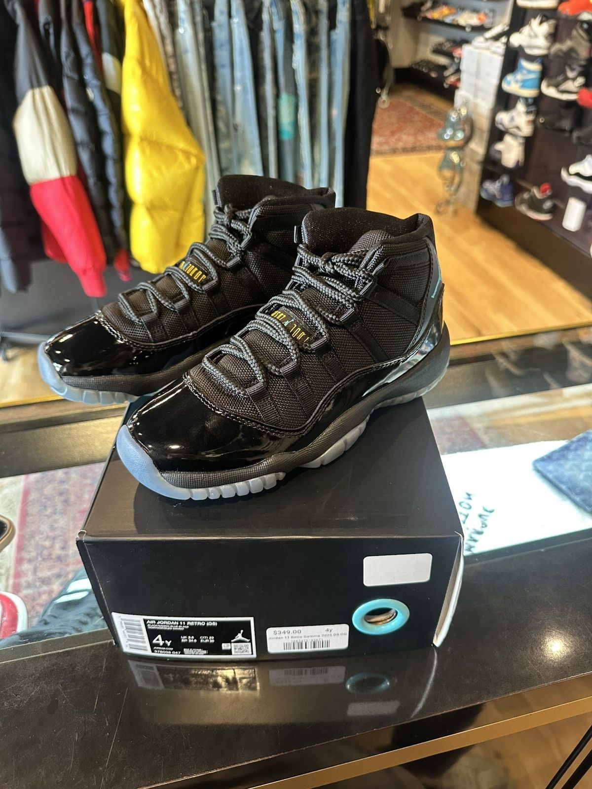 Jordan Brand Jordan 11 Retro Gamma 2025 DS Size US 4 / IT 34 - 2 Thumbnail