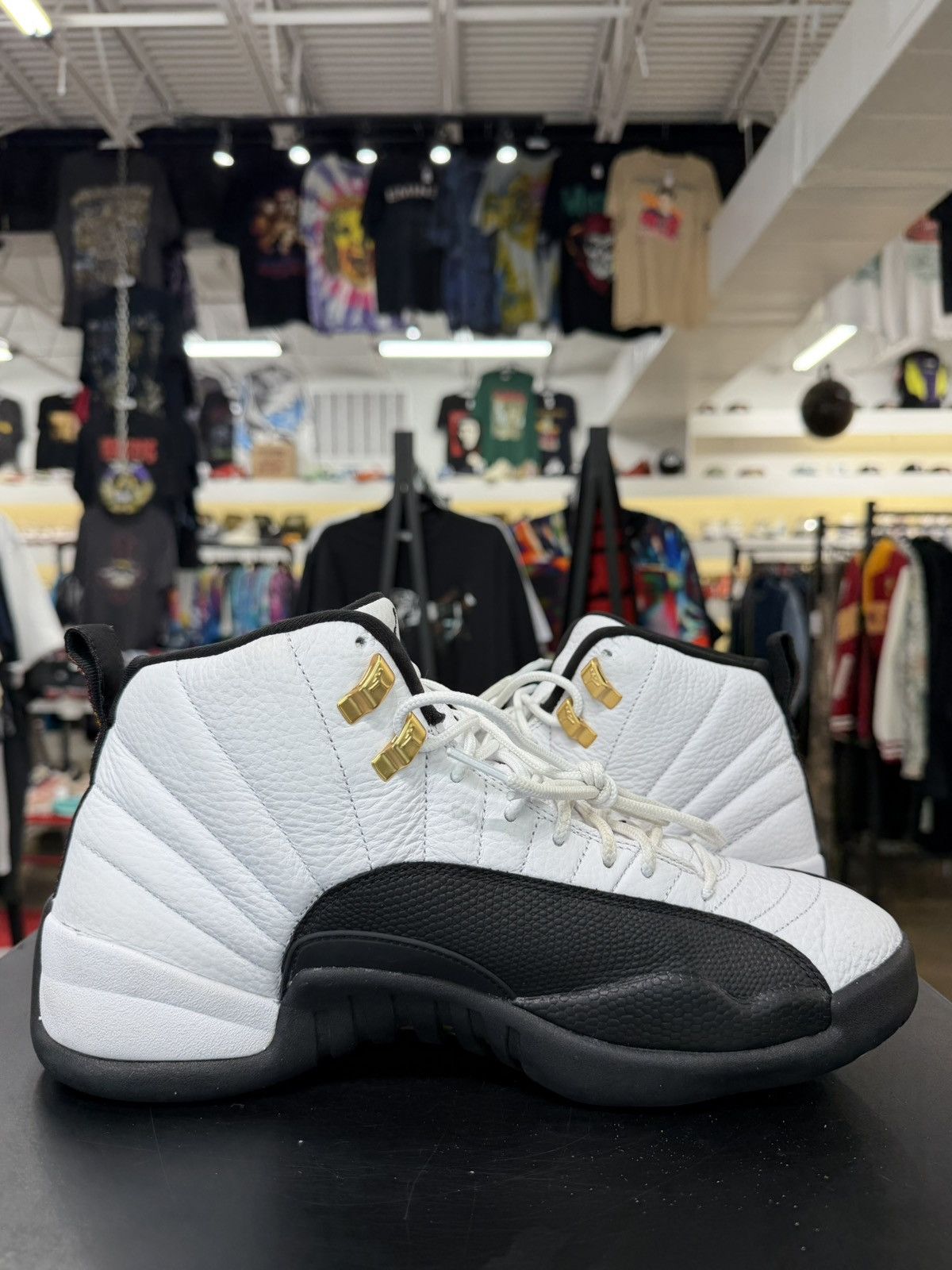 Jordan Brand Air Jordan 12 Taxi Size 10.5 (2025) Size US 12 / EU 45 - 3 Thumbnail