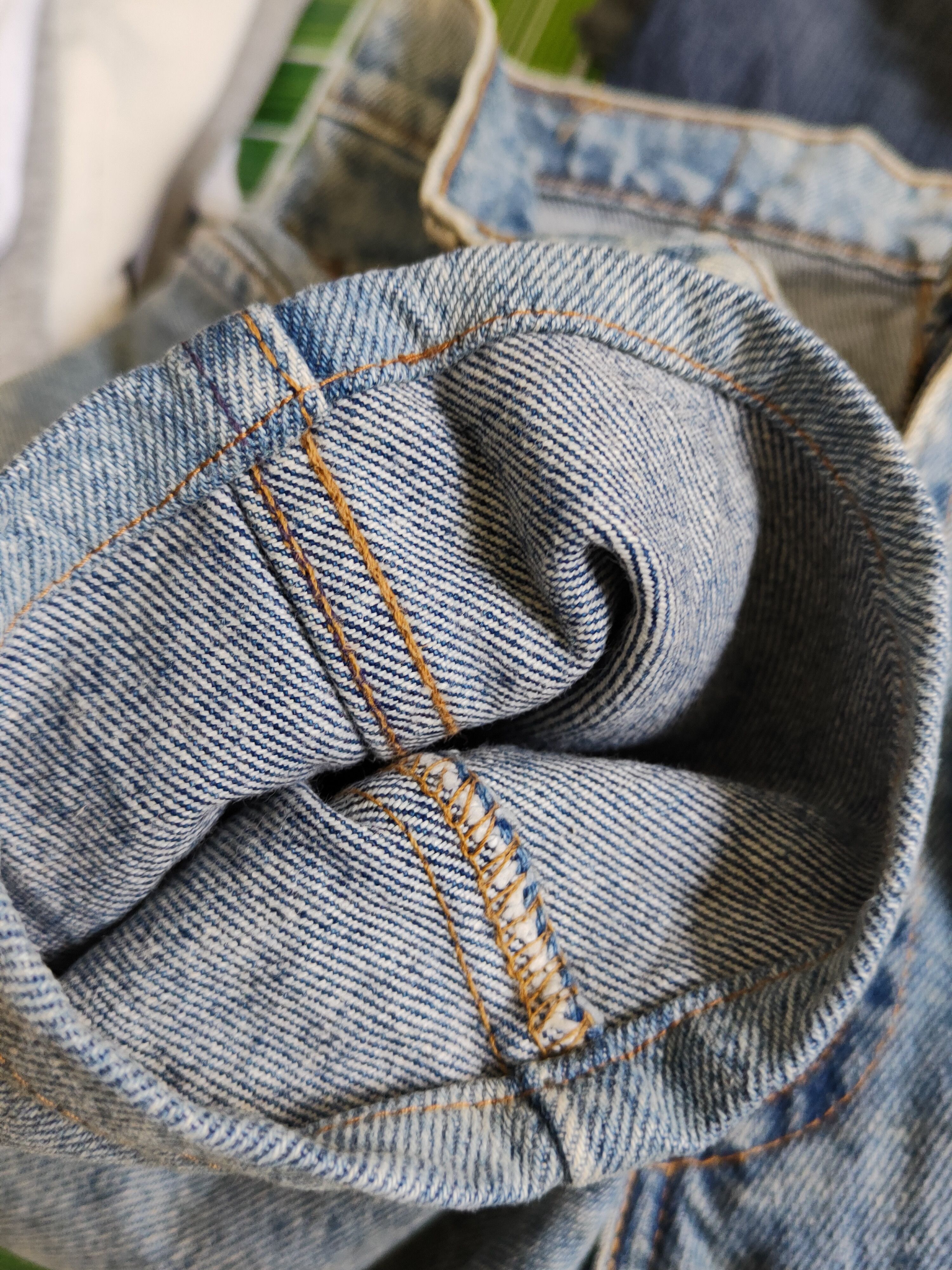 Levi's Levi's vintage Blue Distressed Ripped Jeans #S2476 Size US 26 / EU 42 - 14 Thumbnail
