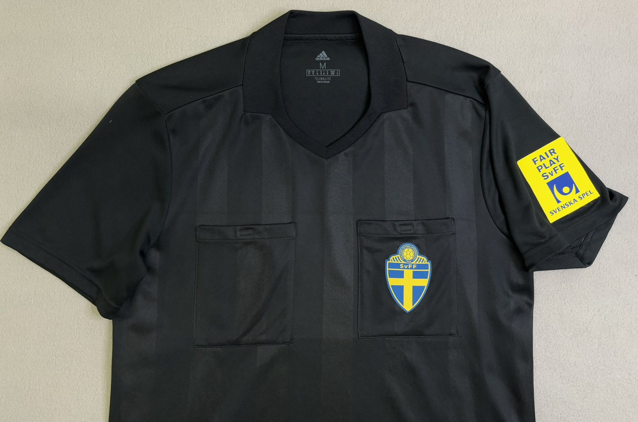 Adidas Sweden 2017/2018 Adidas Referee Shirt Size M Size US M / EU 48-50 / 2 - 6 Thumbnail